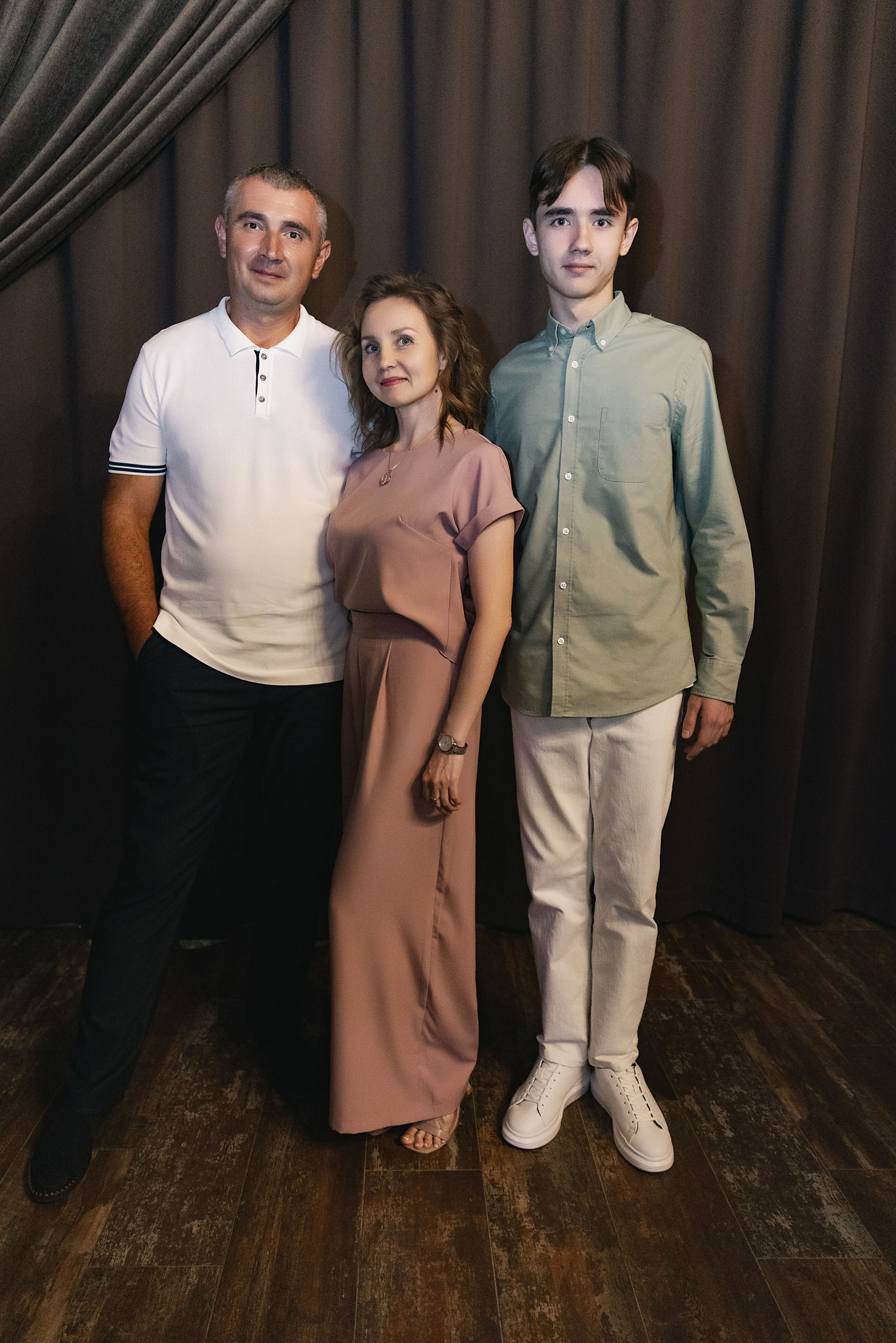 11 класс Гимназия 69. Фотограф и Видеограф в Краснодаре Юлия Солодченко