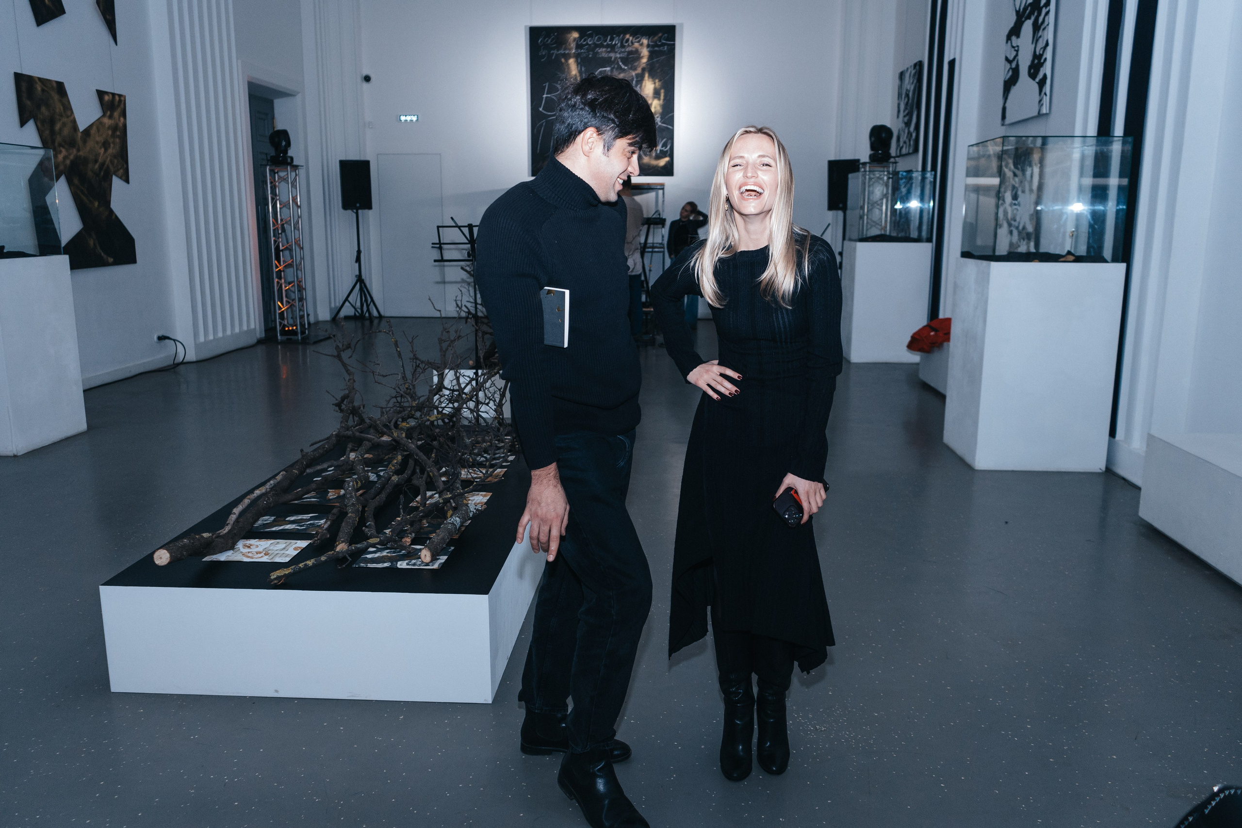 Выставка Юрия Литарова. Всё рождается. Всё продолжается. Портретный фотограф Нижний Новгород