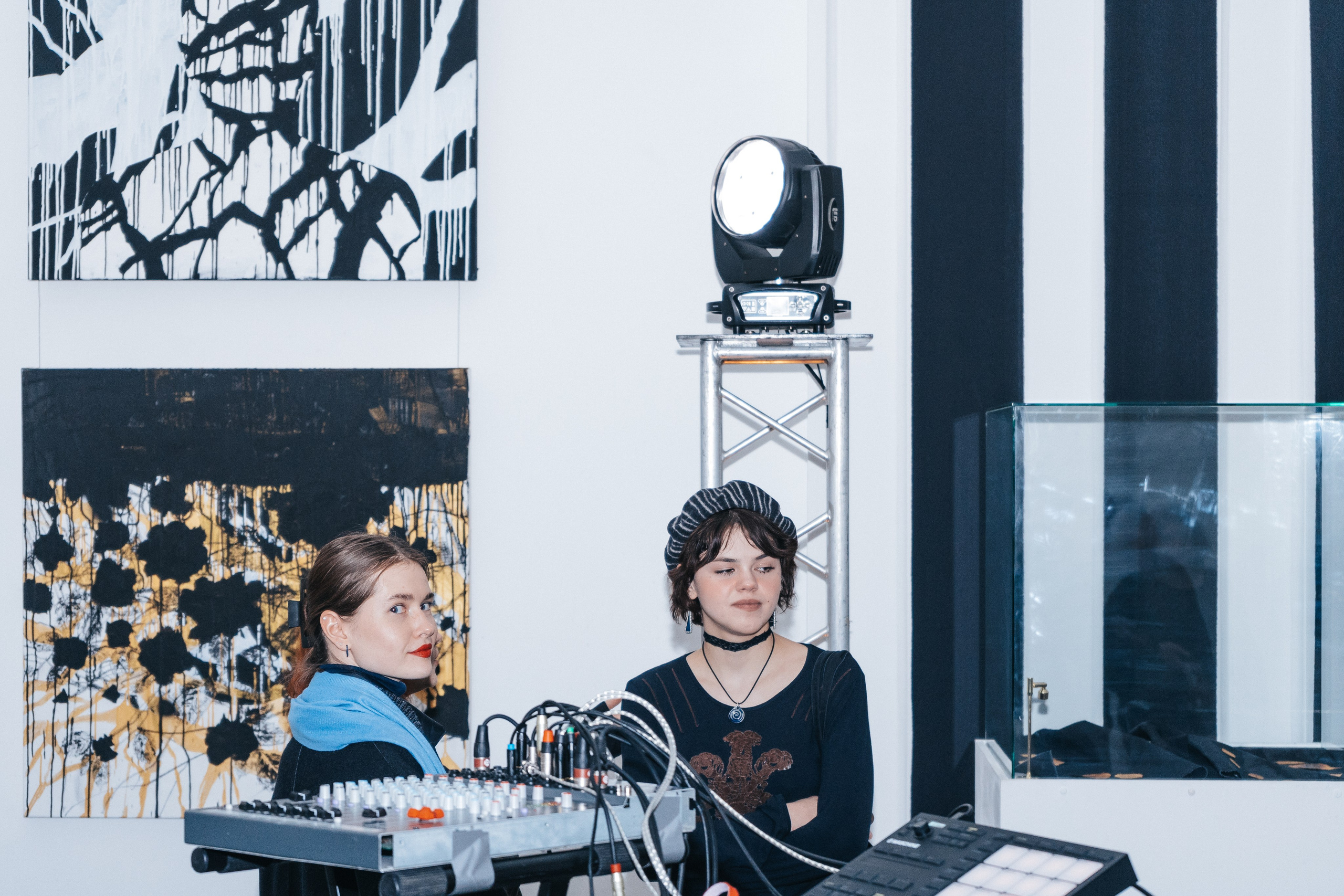 Выставка Юрия Литарова. Всё рождается. Всё продолжается. Портретный фотограф Нижний Новгород