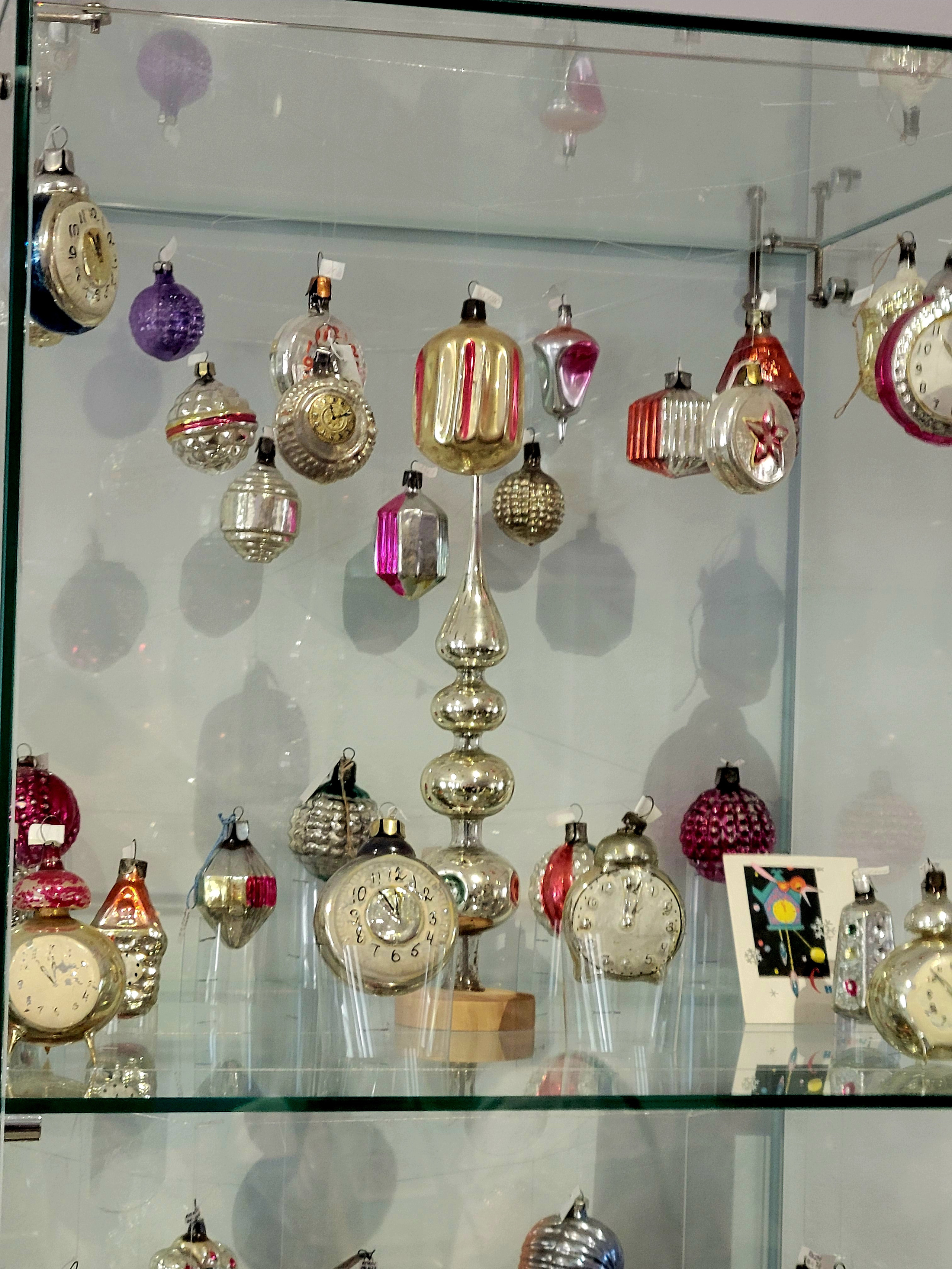 Все производство - ручное