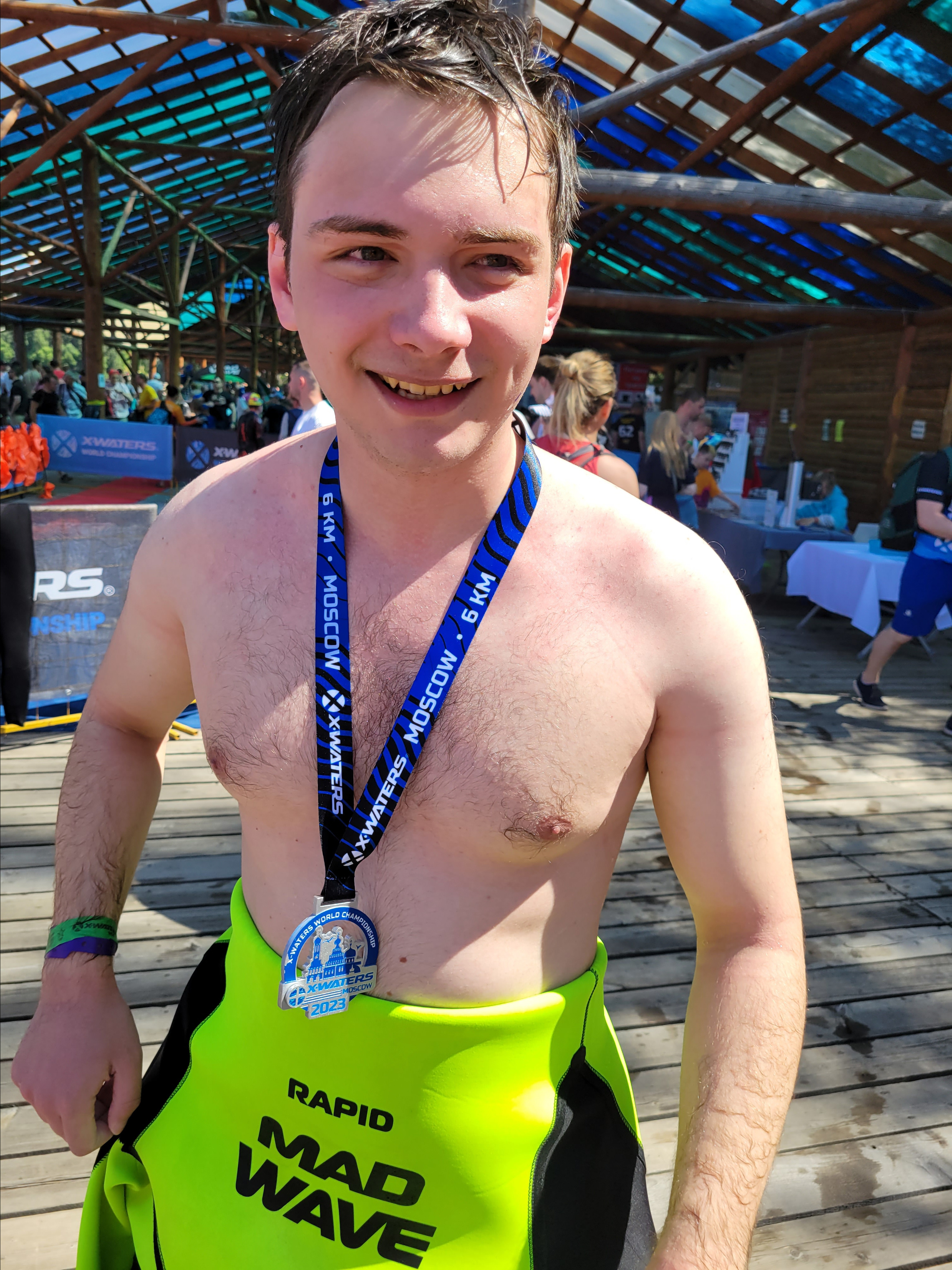 А кто-то уже доплыл свои 6 км, но еще не знает, что 3-ий