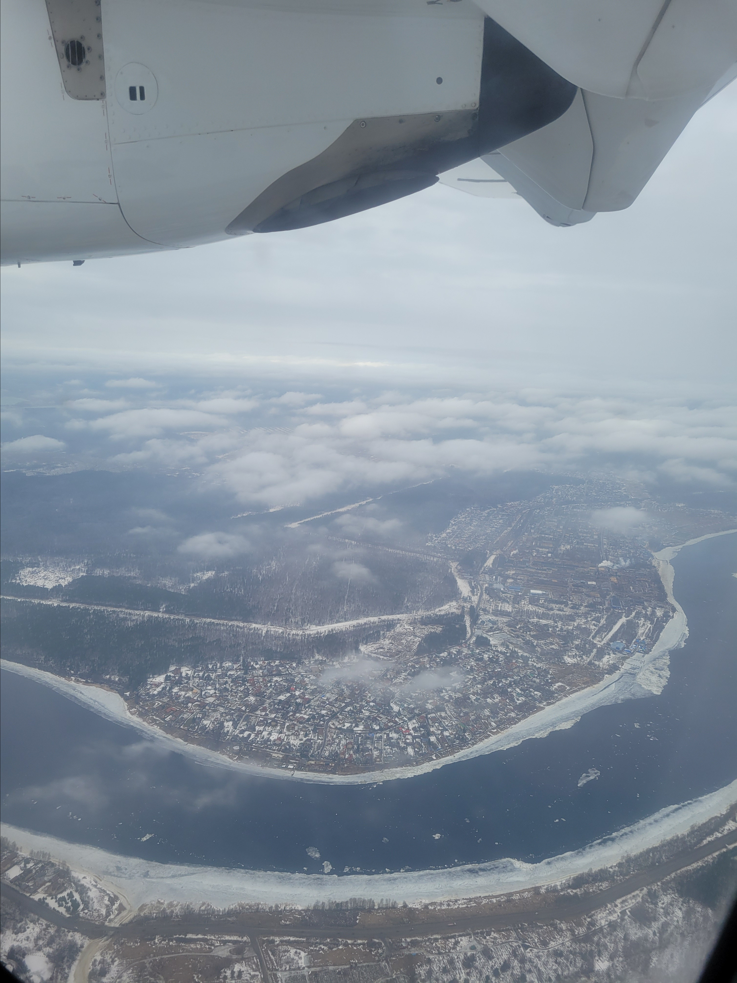 Всегда нравится полет на ATR - ощущение полета на маленьком самолете совмещенное с комфортом лайнера