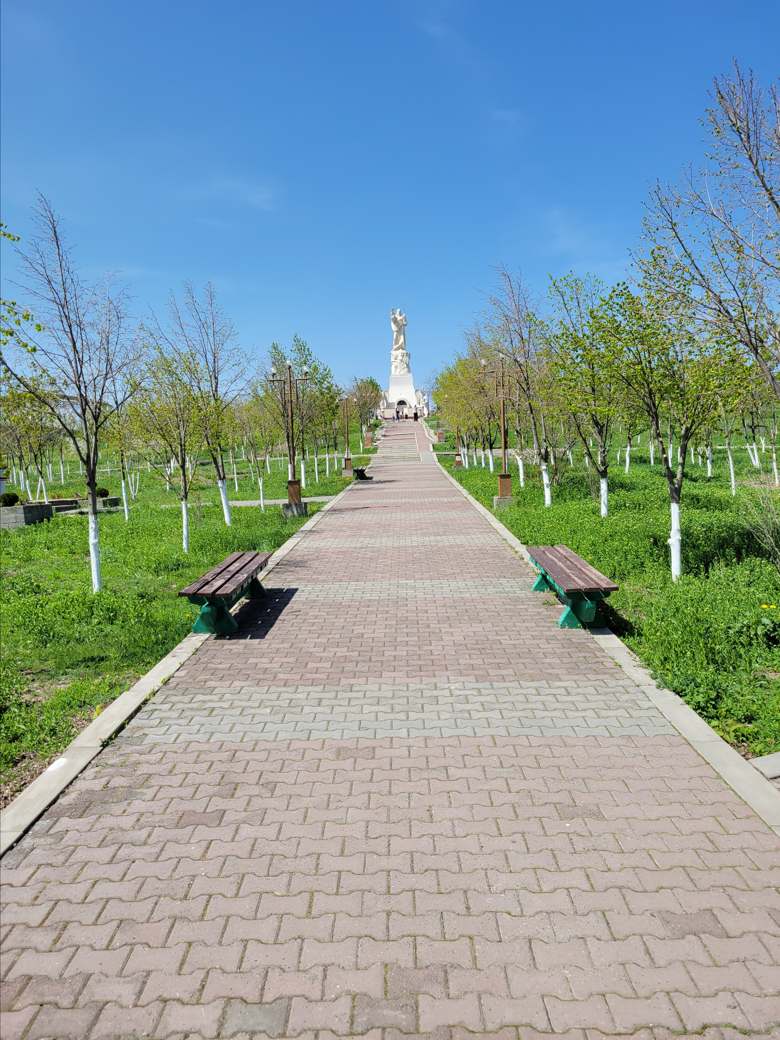 На окраине города парк Рио-де-Кавказ