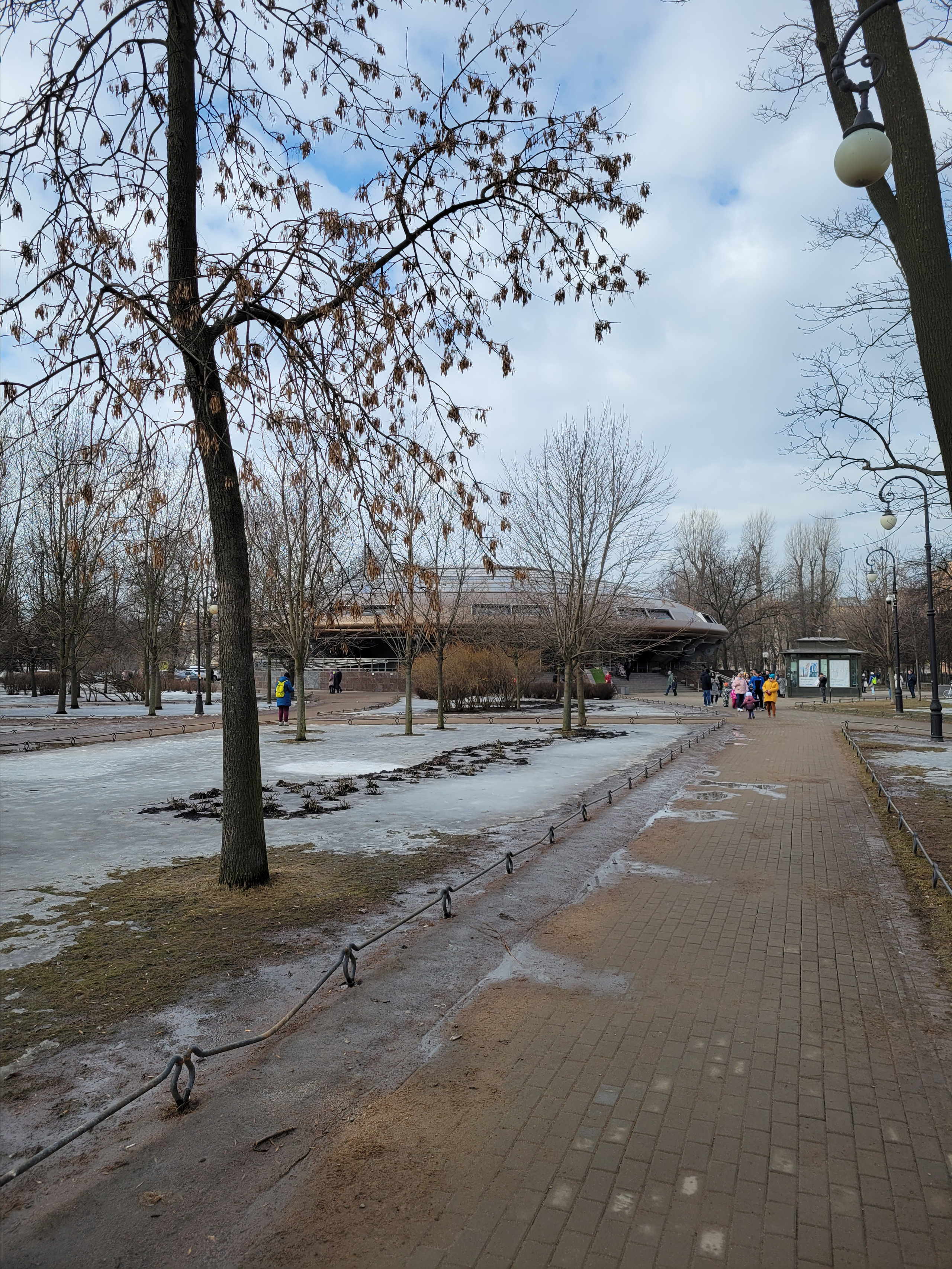 НЛО на Петроградской