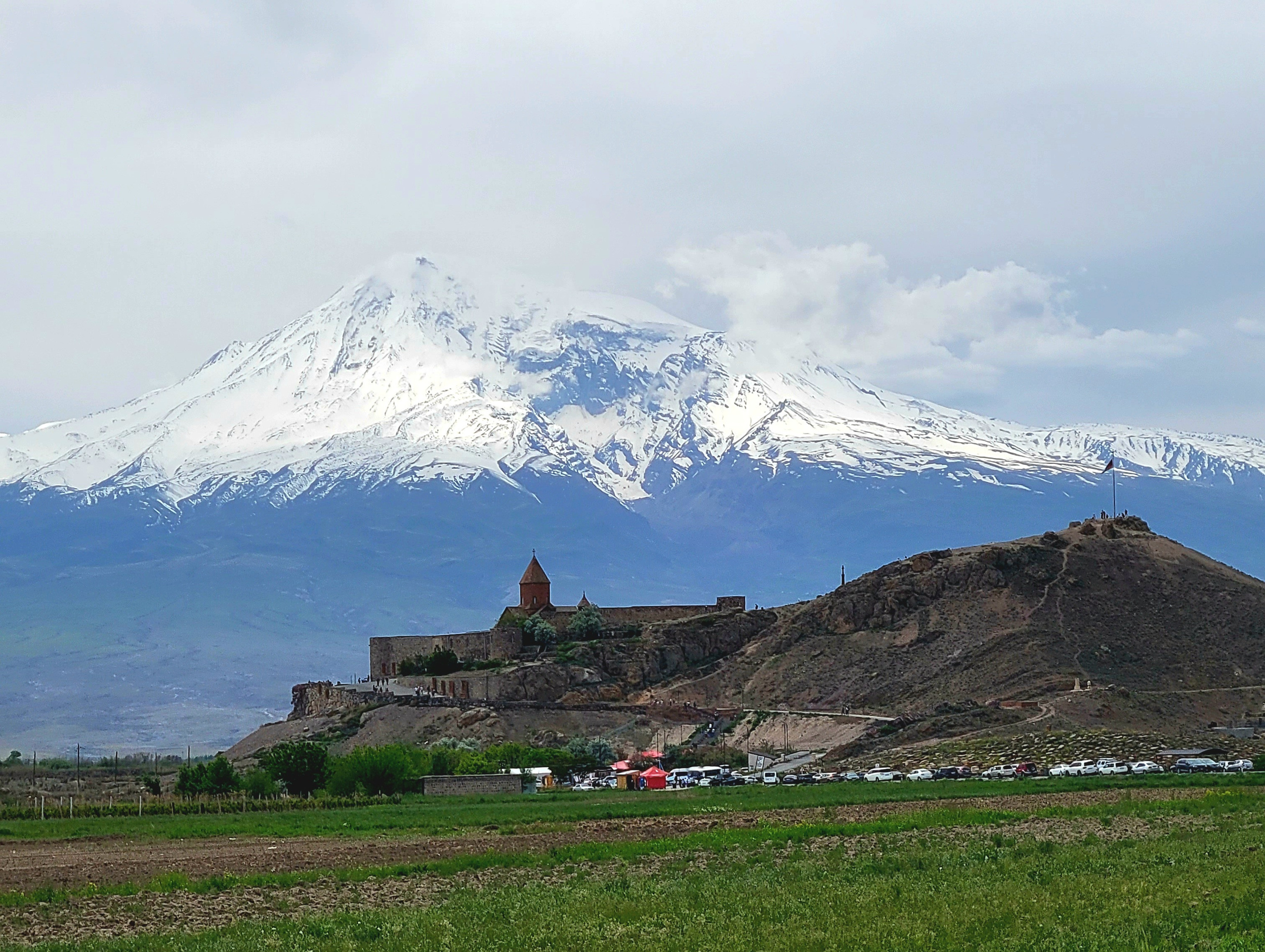 Монастырь Хор-Вирап на фоне Арарата