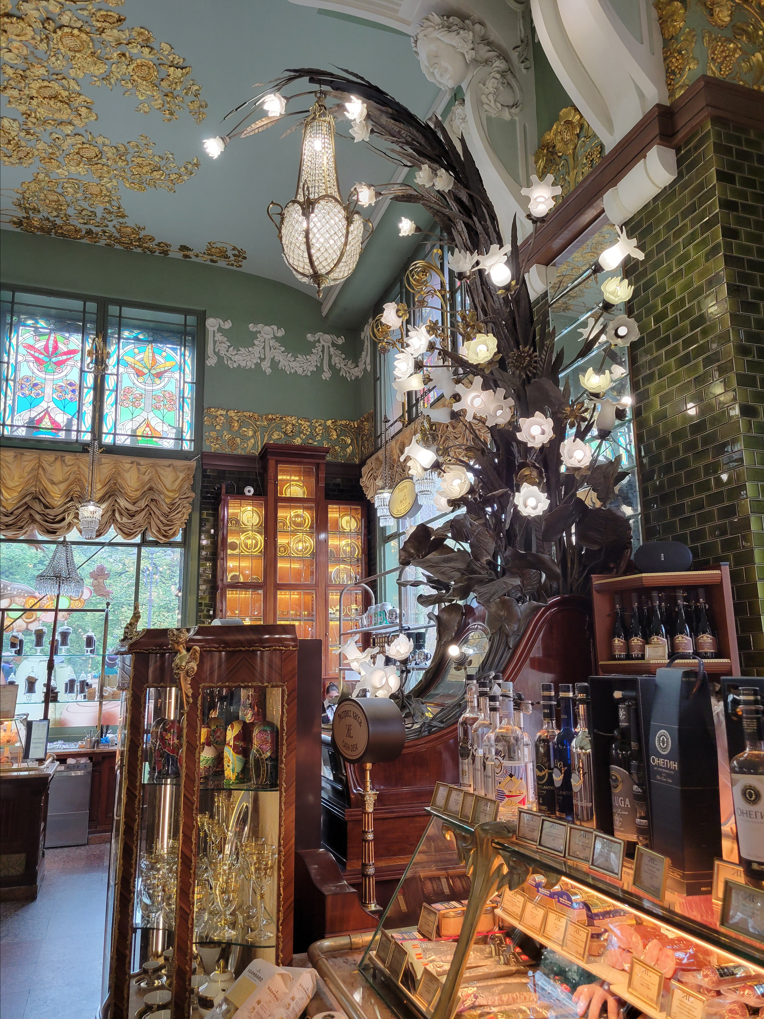 Прогулка по торговой галерее