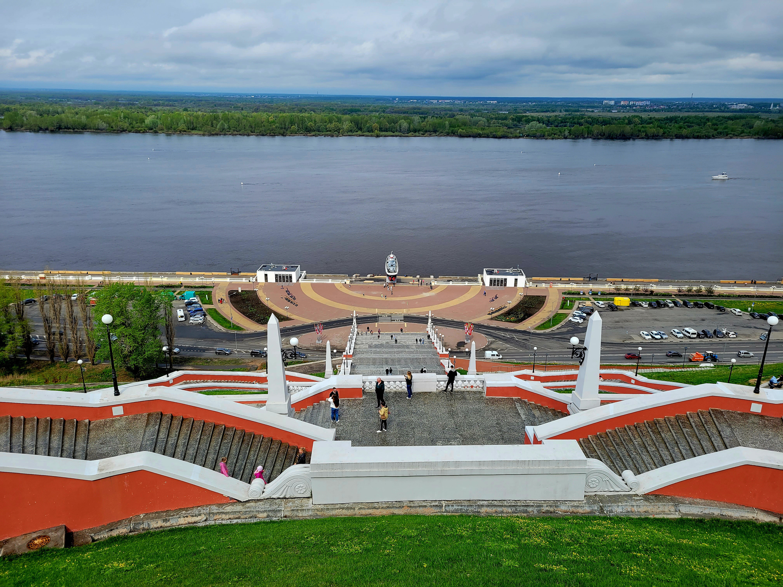 Лестница и место финиша