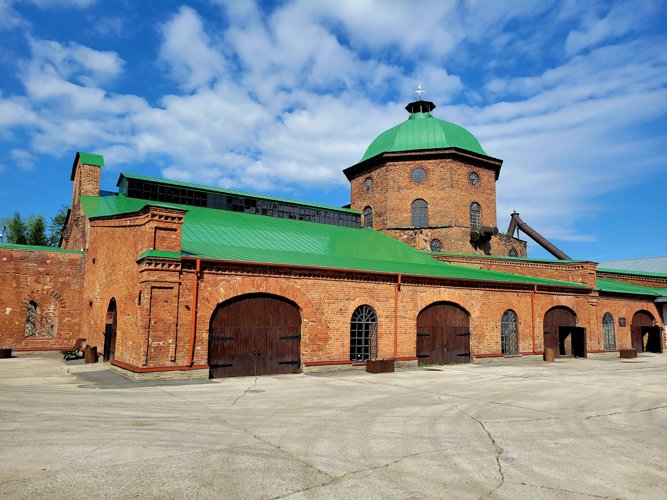 Единственная в России и Европе сохранившаяся доменная печь XIX в