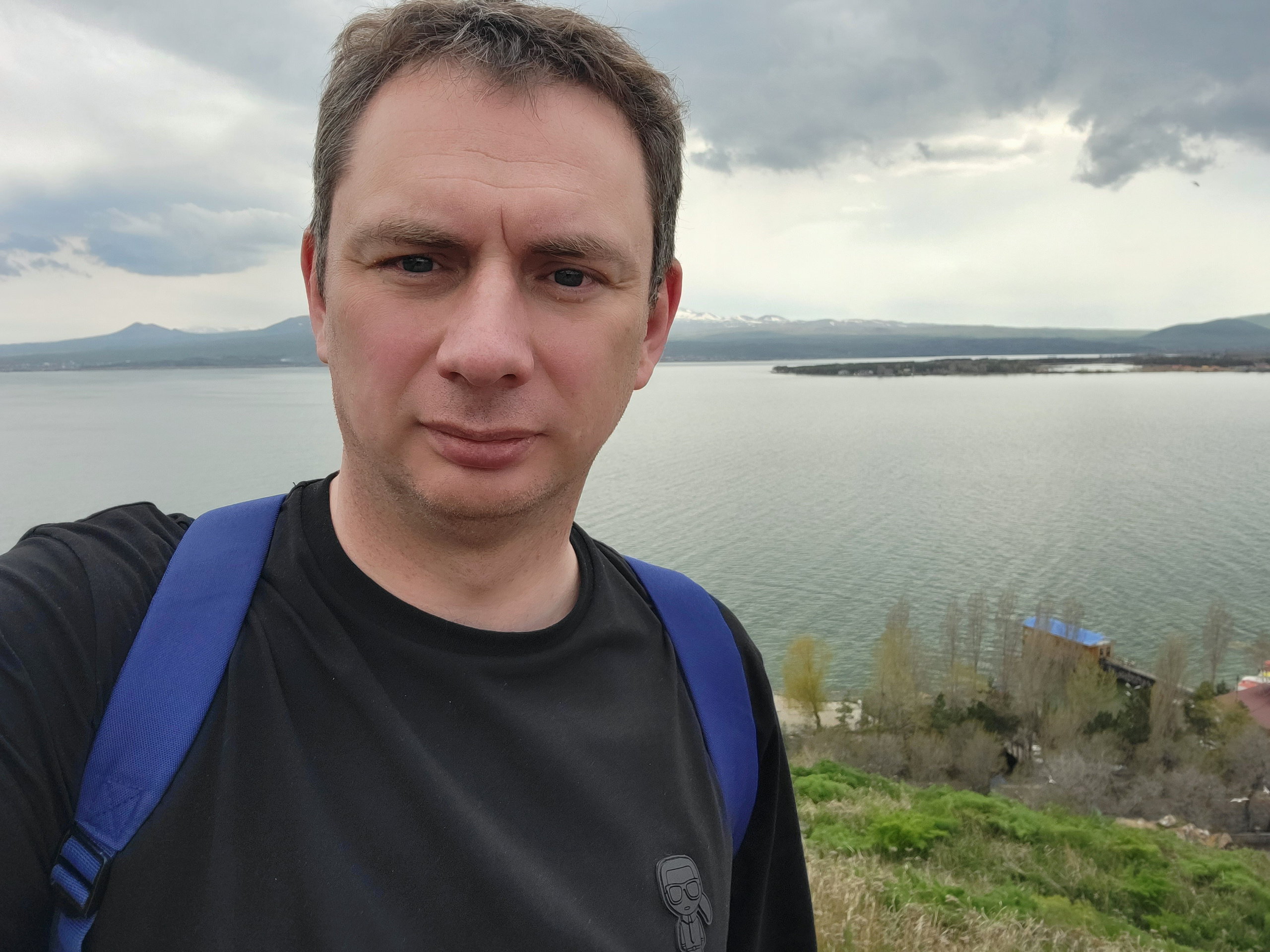 Плыть ни на кораблике, ни вспоминать о заплыве желания не возникло.