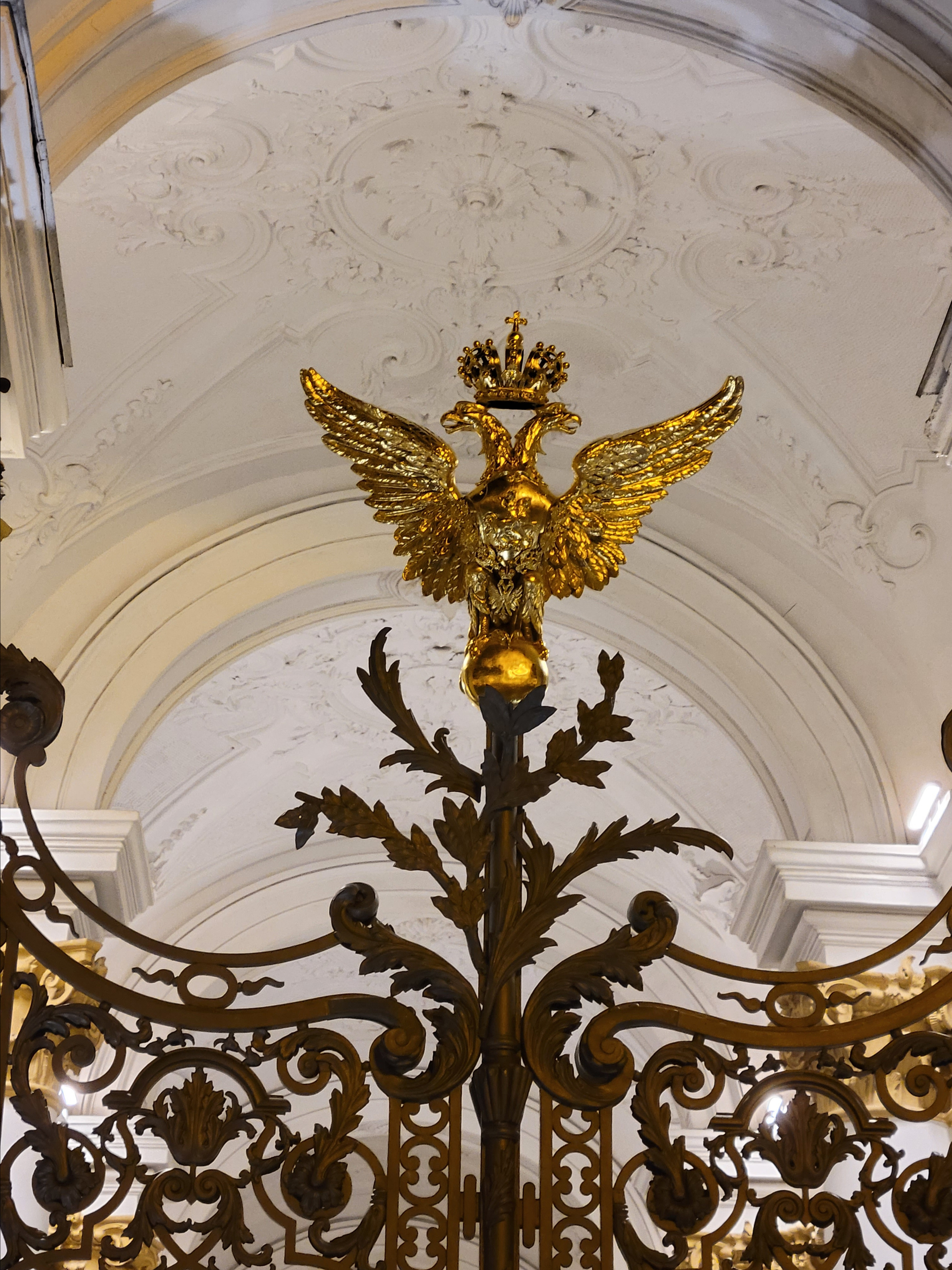 Зимний закрыт