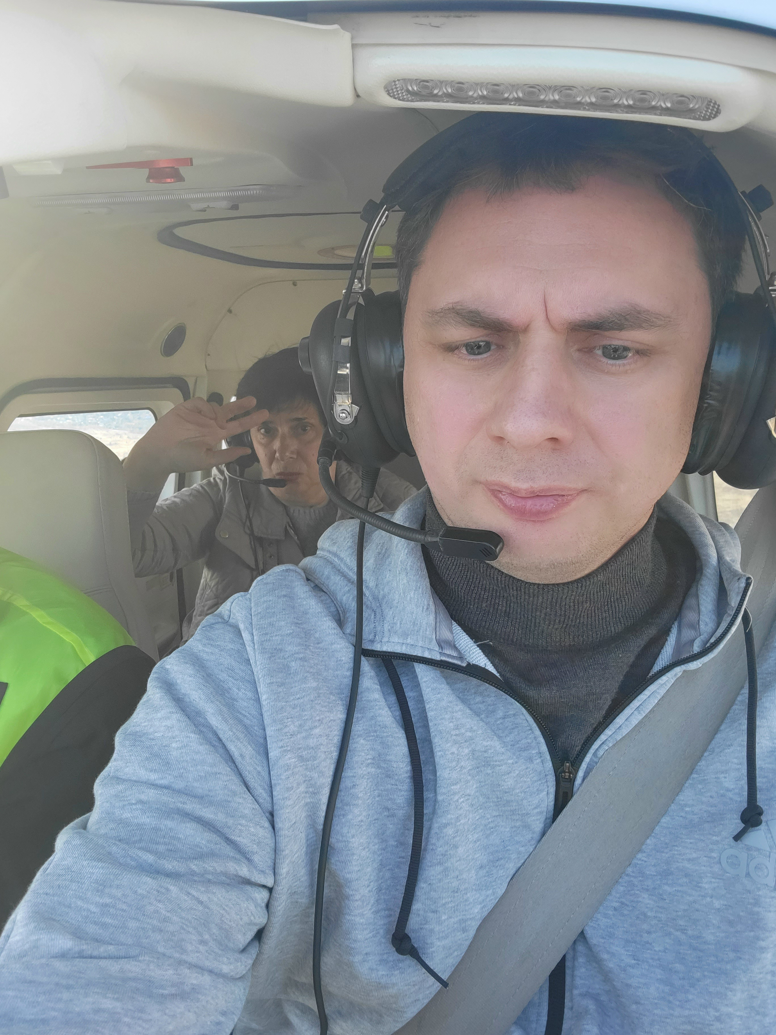 Наслаждаюсь стеклянной кабиной