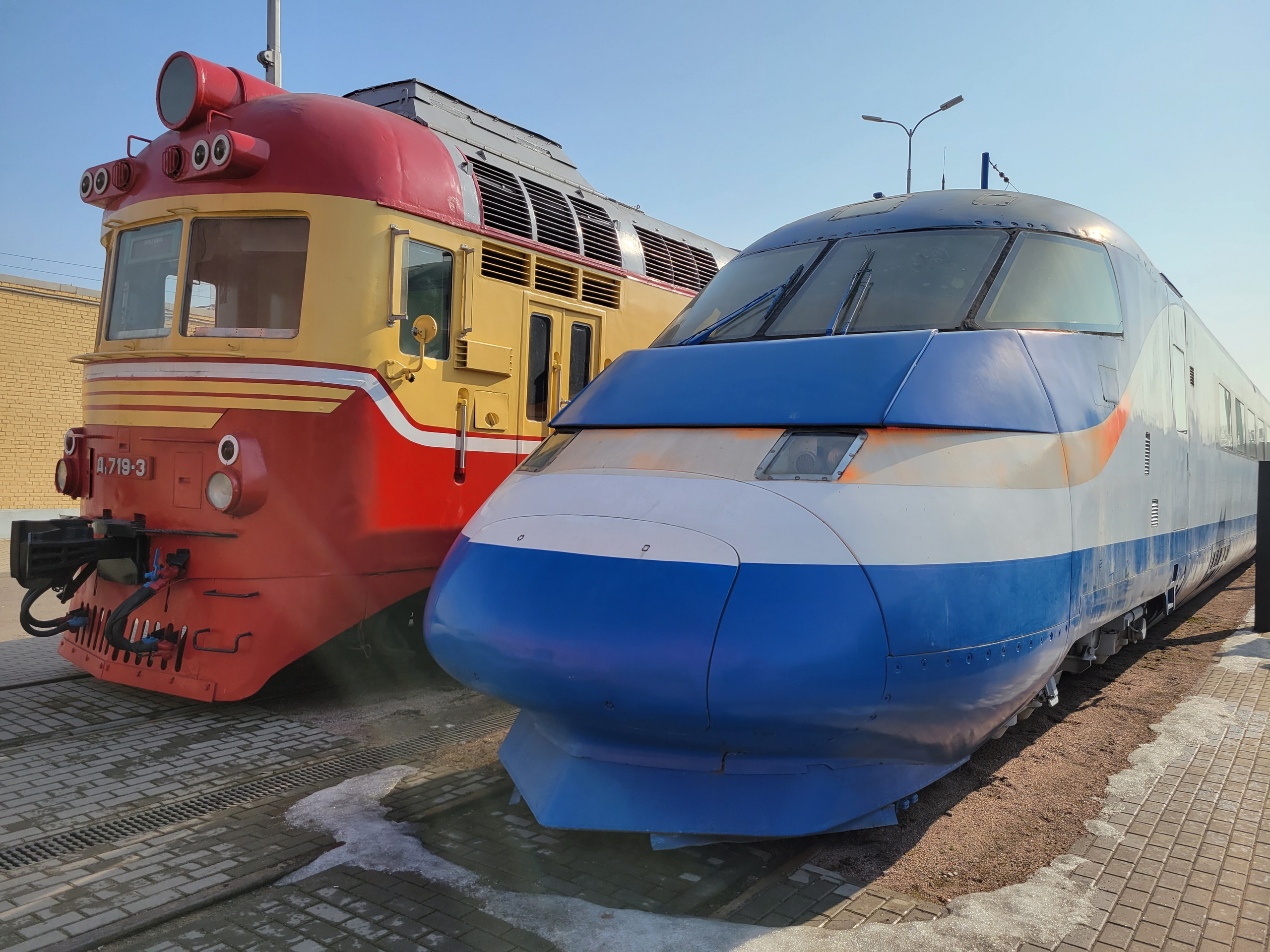 Сдав положенные тесты - прогулка по мальчуковым музеям.