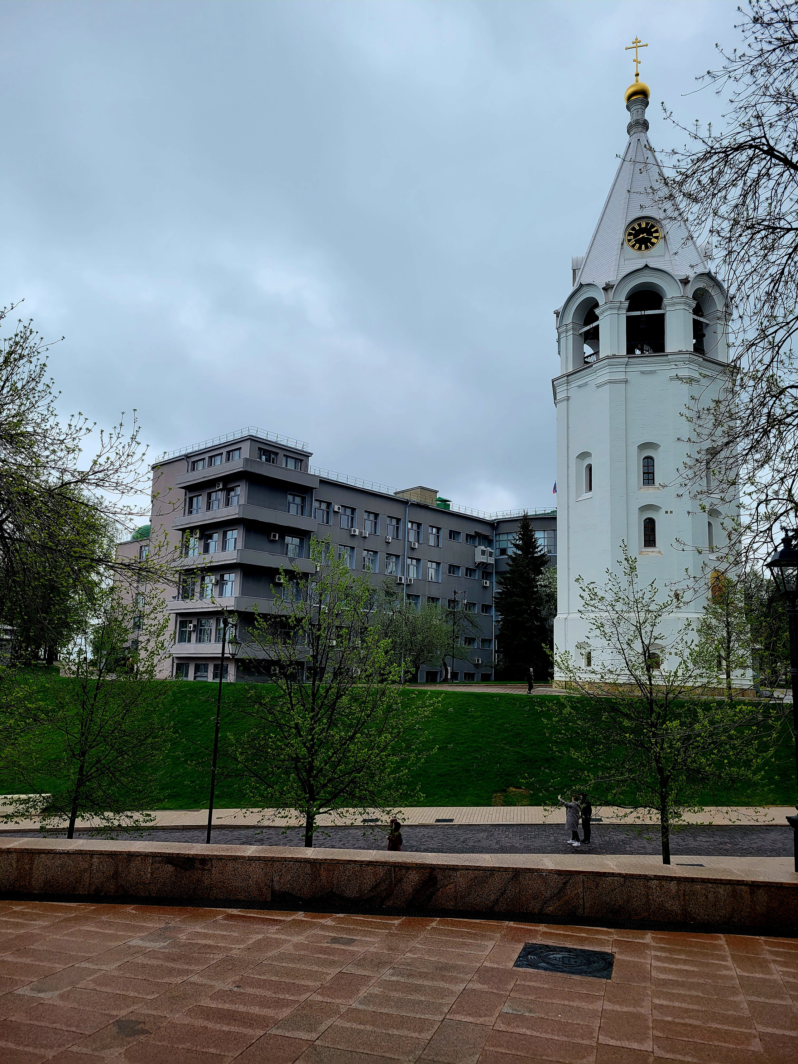 Интересное смешение стилей и веков в Кремле