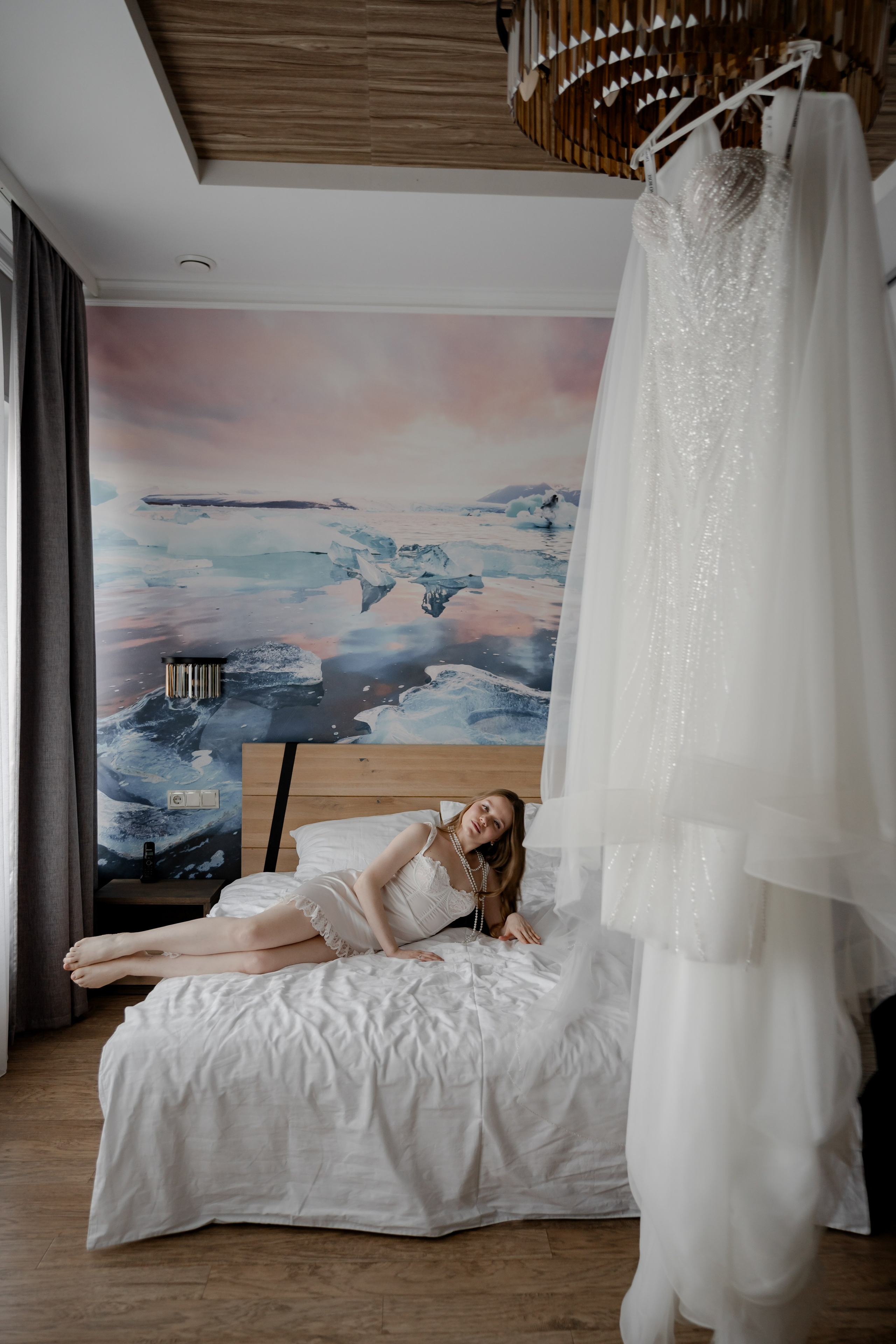 СВАДЕБНАЯ СЬЕМКА СБОРОВ В ОТЕЛЕ И ВЫЕЗД НА ЦЕРЕМОНИЮ (СНЯТО В СИБИРЕ В НИЖНЕВАРТОВСКЕ). Профессиональный фотограф, Санкт-Петербург — Виктория Богомолова