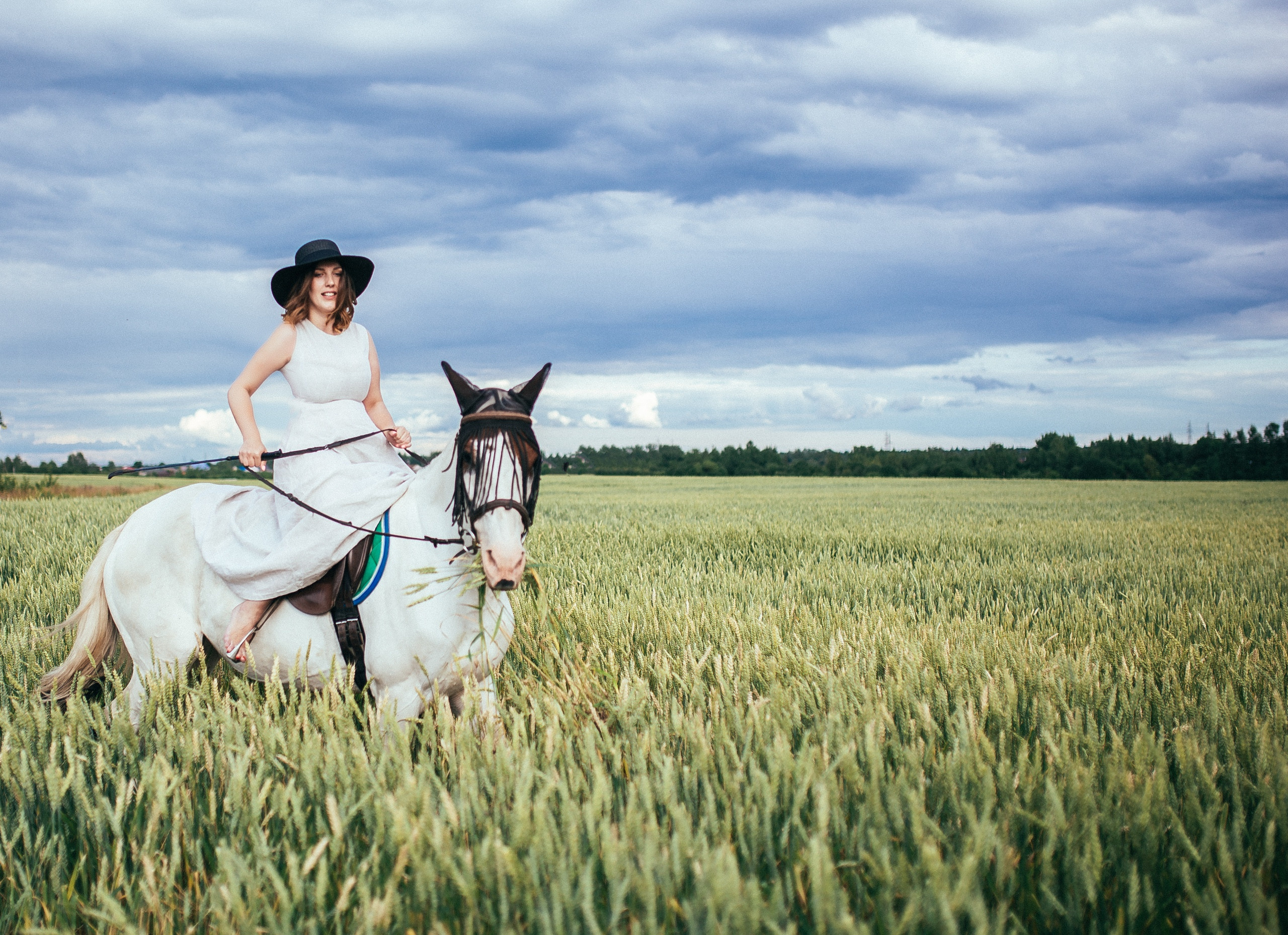 Съемка с животными в Авенсисе. Семейный и детский фотограф и видеограф в Санкт-Петербурге Веденина Юл