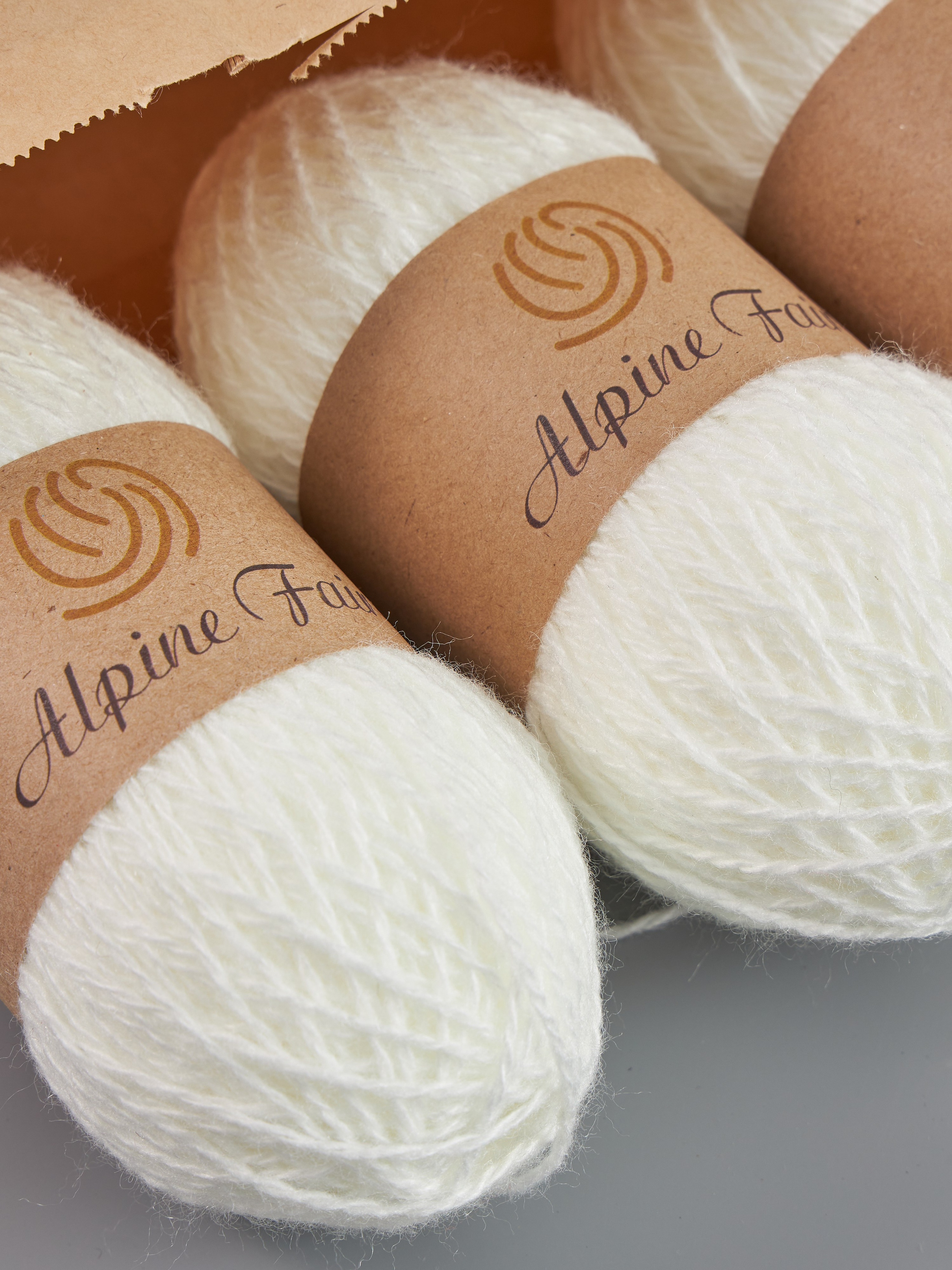 Фотосъемка пряжи для маркетплейсов. Алексей Темнов — фотограф в Пятигорске