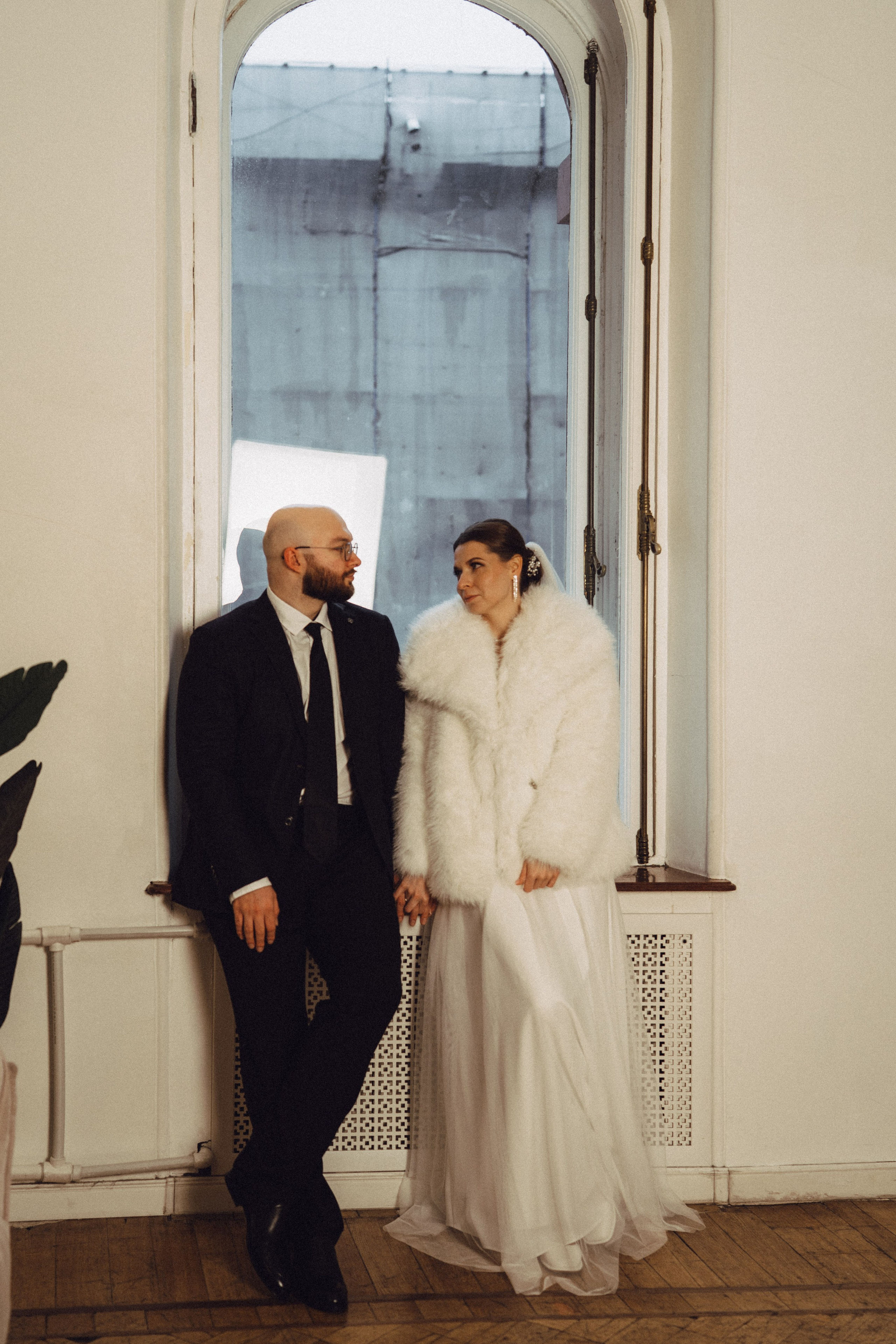 СВАДЕБНАЯ СЬЕМКА ВО ВТОРОМ ДВОРЦЕ (ДЕКАБРЬ) ТАКЖЕ СЬЕМКА В СТУДИИ НА ЧЕРНЫШЕВСКОЙ. Профессиональный фотограф, Санкт-Петербург — Виктория Богомолова