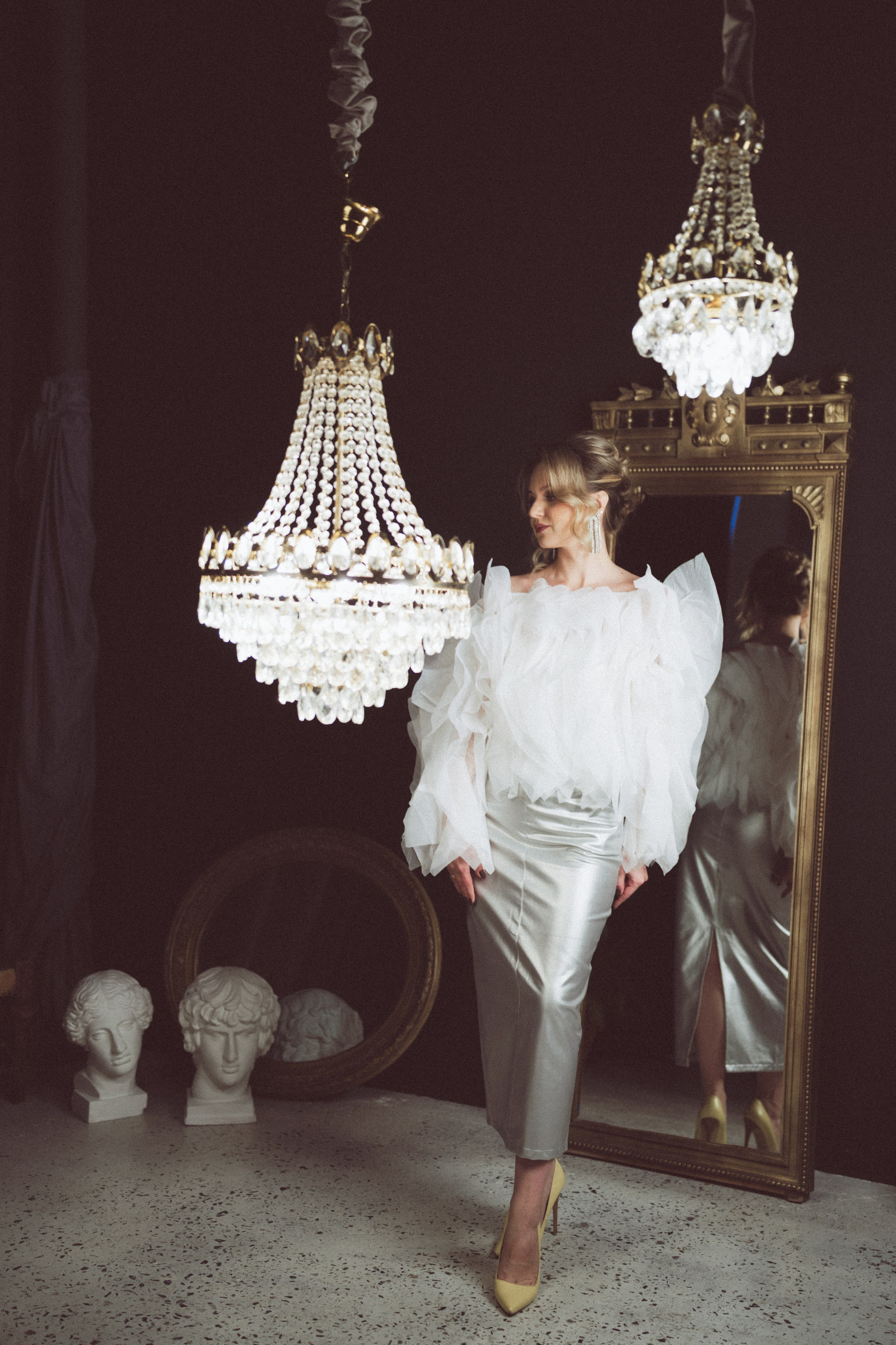 НОВОГОДНЯЯ ФОТОСЕСИИЯ В СТУДИИ ДЛЯ ДЕВУШКИ И ПРОГУЛКА ПО ЧЕРНЫШЕВСКОЙ. Профессиональный фотограф, Санкт-Петербург — Виктория Богомолова