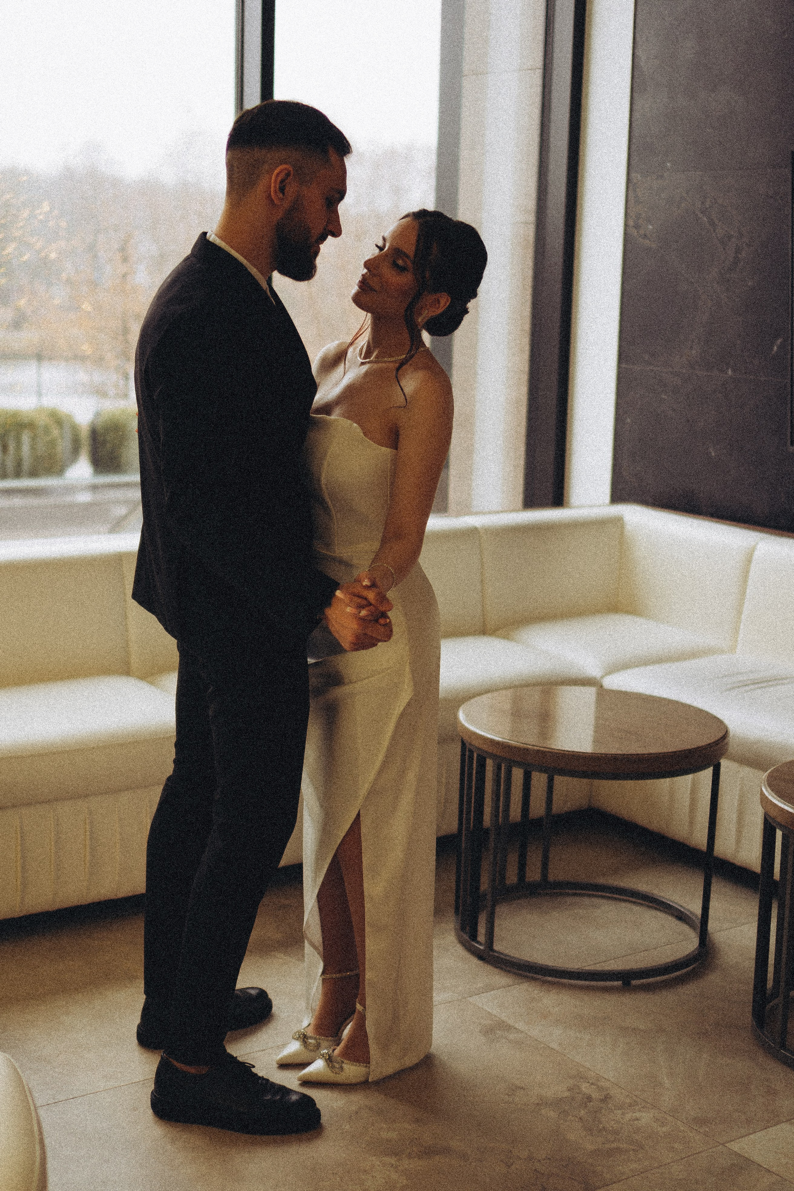 СВАДЕБНАЯ СЬЕМКА СБОРОВ ЖЕНИХА И НЕВЕСТЫ В ОТЕЛЕ И ТАКЖЕ ФОТОСЕССИИЯ В ОТЕЛЕЕ МЕГАПОЛИС БРЯНСК. Профессиональный фотограф, Санкт-Петербург — Виктория Богомолова