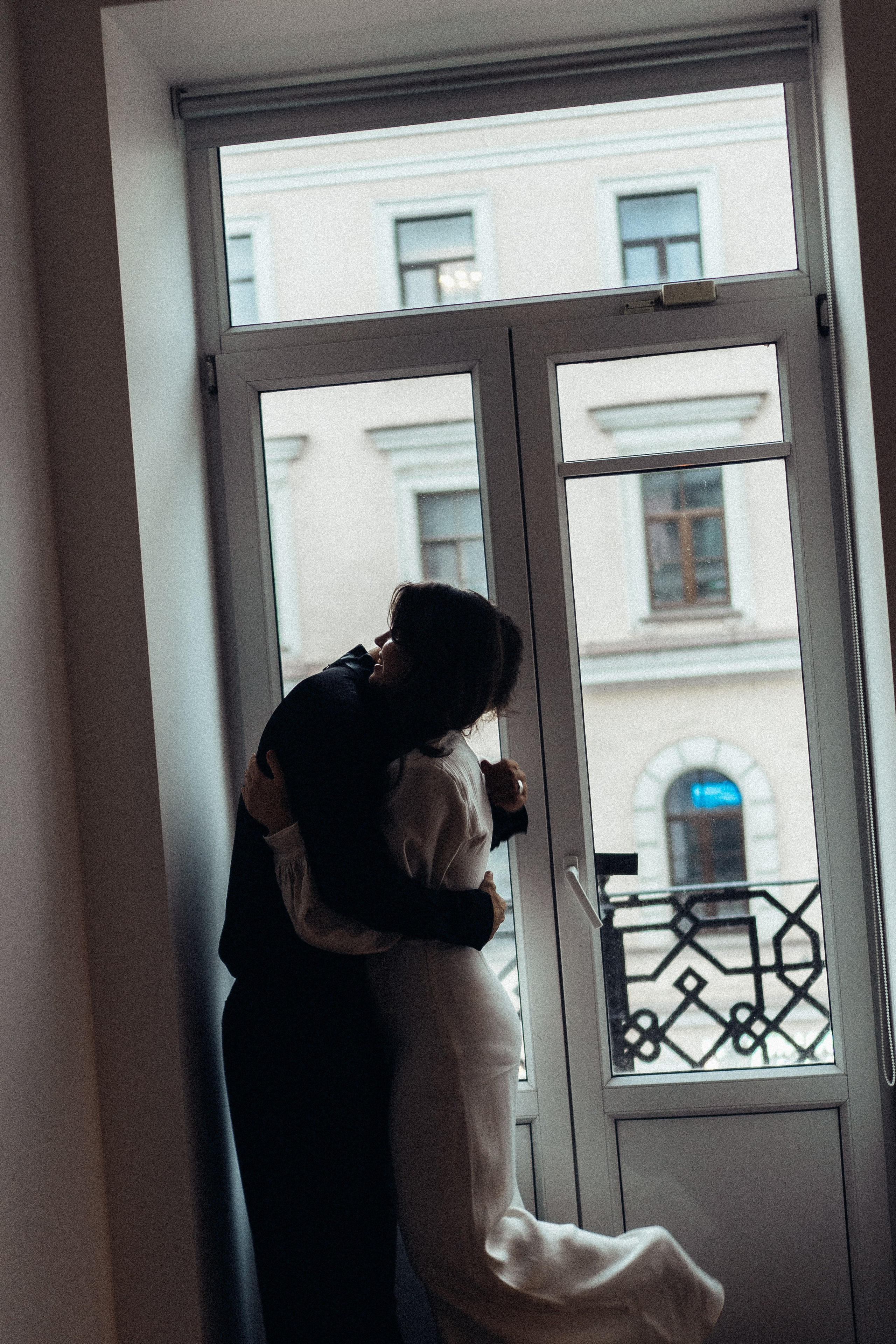 УТРО ЖЕНИХА И НЕВЕСТЫ В ПИТЕРСКОЙ КВАРТИРЕ И СЬЕМКА С СВАДЕБНЫХ ОБРАЗАХ. Профессиональный фотограф, Санкт-Петербург — Виктория Богомолова