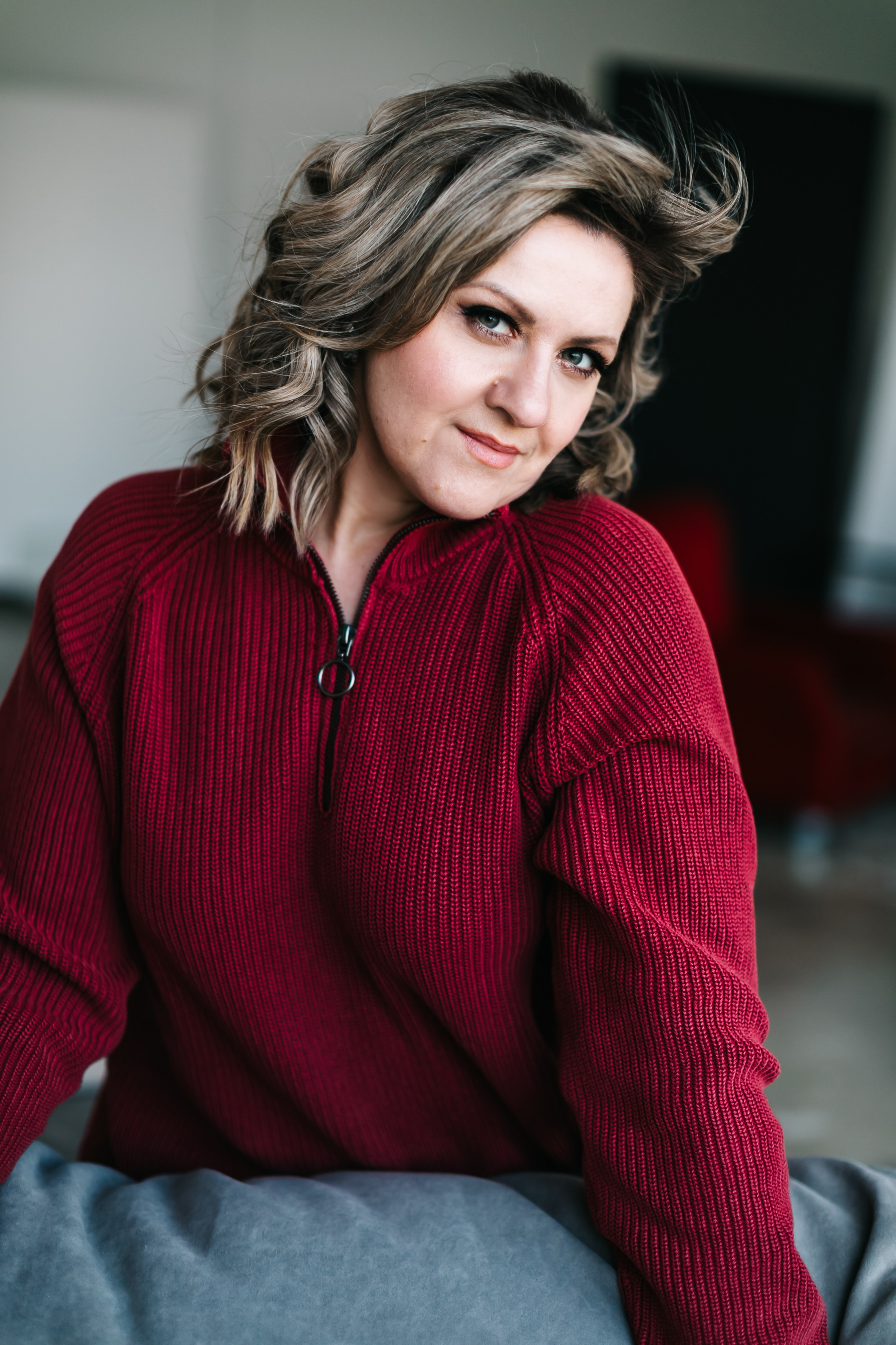 алёна малахова фотограф новосибирск семейный детский домашняя фотосессия в новосибирске день рождения репортажная съёмка фотосессия с лошадьми на конюшне деревня алтай  на природе фотосессия в детском саду мама и сын предложение руки и сердца идея  помолвка фотосессия берег закат детский день рождения годик торт аниматор лофт игровая продолжение следует prodoljenie_sleduet_  корпоратив тимбилдинг первоклашка линейка  контент  бизнес портрет оперный новат франция берет весна девушка