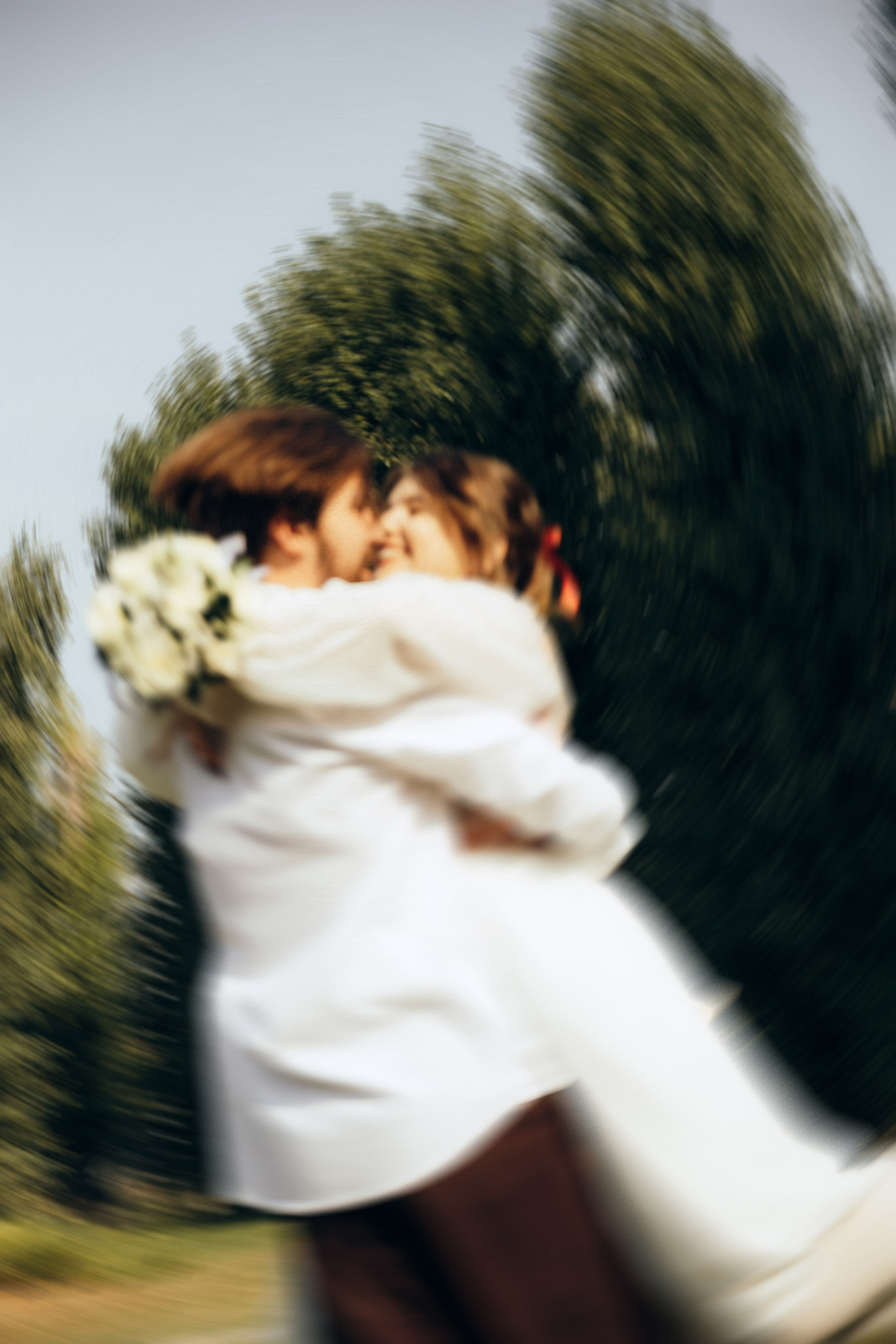 Илья и Настя, прогулка на ВДНХ и роспись Савеловском ЗАГСе. Свадебный и портретный фотограф в Москве Кристина Золотова