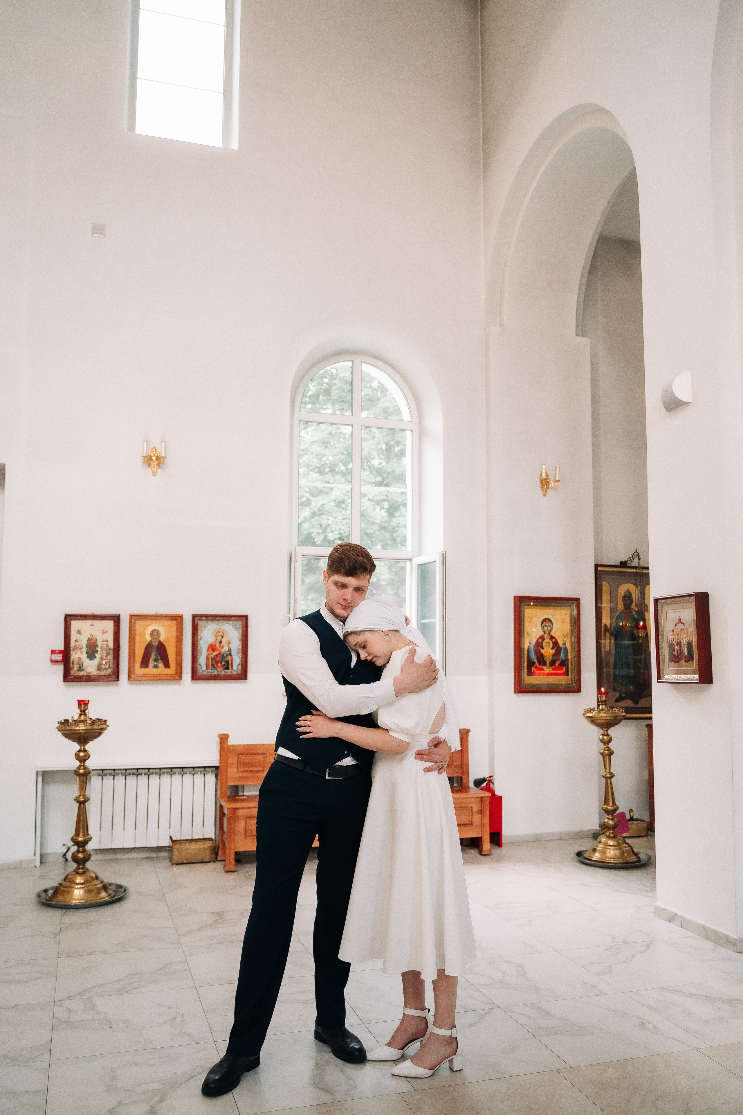 Венчание в Церкови Ермогена Патриарха Всероссийского в Южном Тушино. Свадебный и семейный фотограф в Москве и МО Геннадий Туманцев