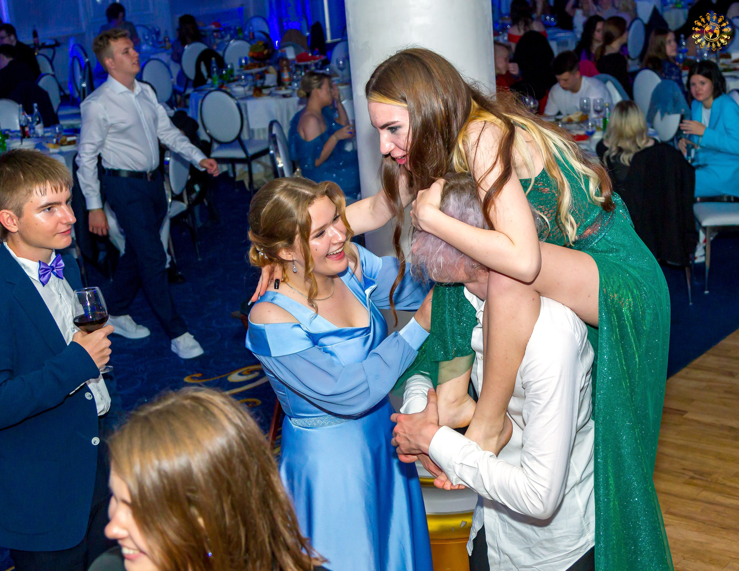 Выпускной 2023 (11-е классы) Triumph City Hall Москва. Репортажная съемка в Москве и области. Анималистика