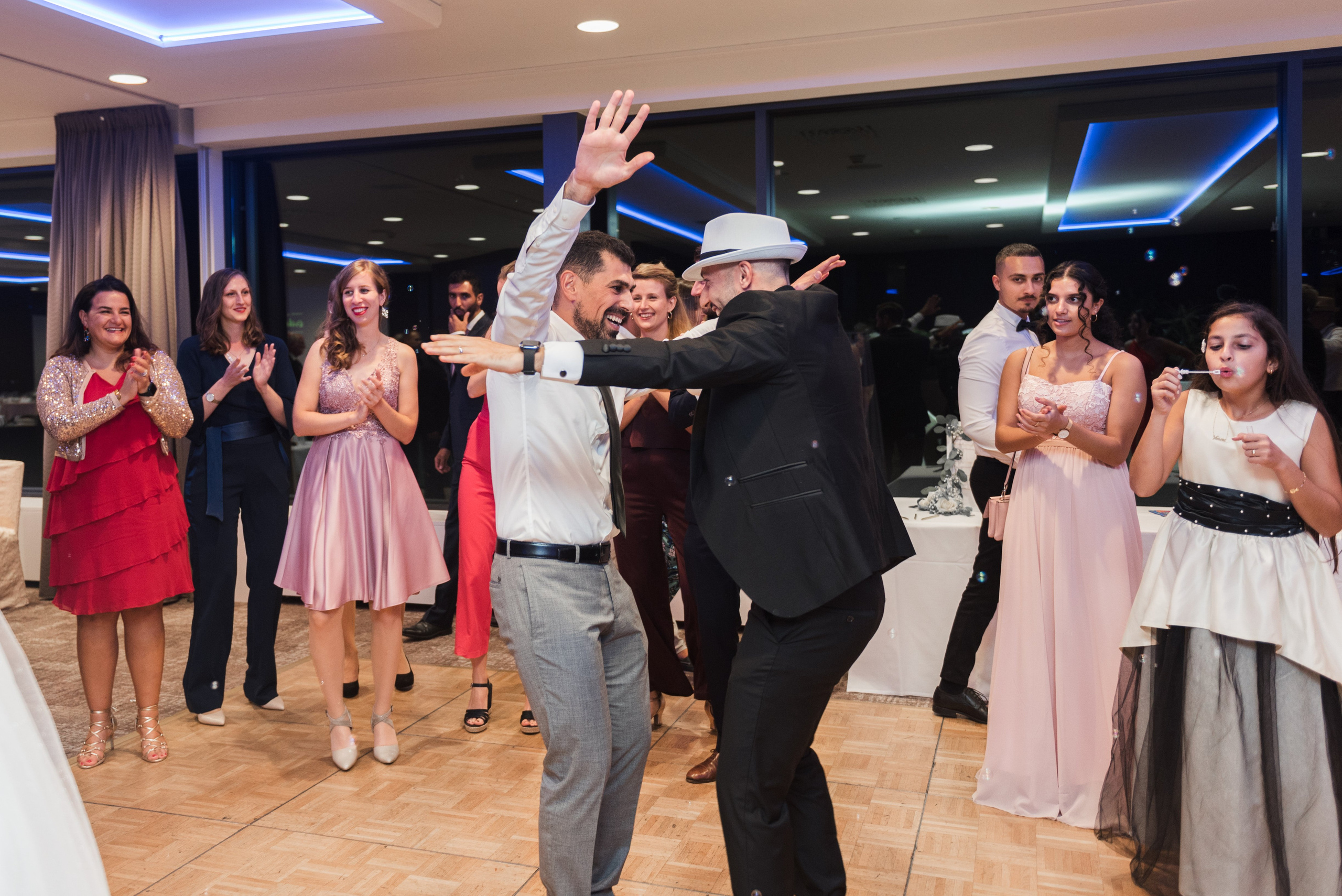 Wedding photo shoot in Switzerland. Photographer in Switzerland and Europe Anna Alekseenko