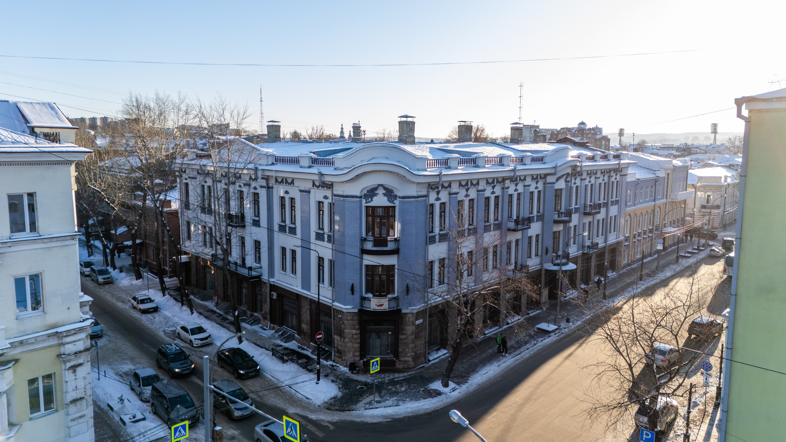 Архитектура города. Фотограф, видеограф и пилот дрона на Байкале