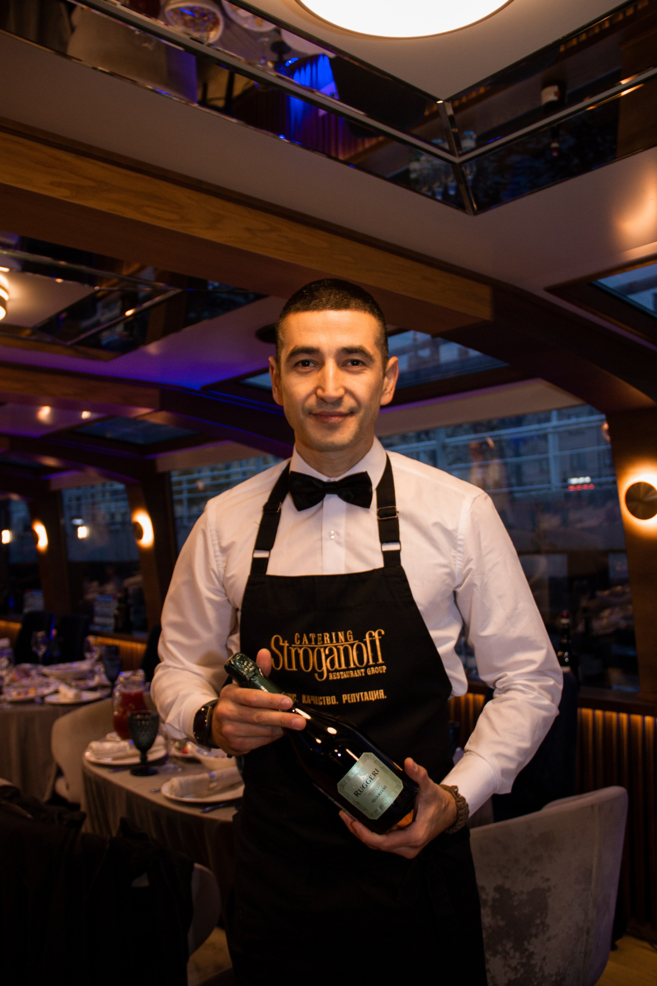 Съемка для сайта аренды катеров в Санкт-Петербурге, подготовка к свадебной прогулке по рекам и каналам. Фотограф в Санкт-Петербурге Смирнова Диана