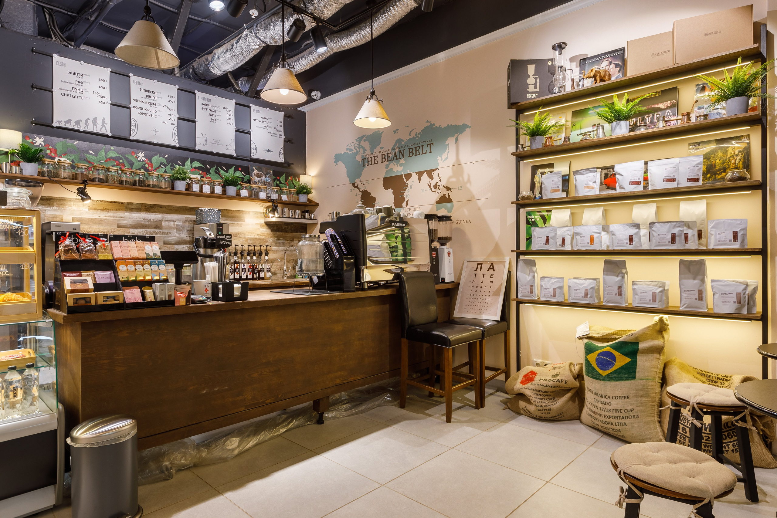 Фотосъемка торгового центра Покровский. Интерьерный фотограф в Москве Роман Потапов