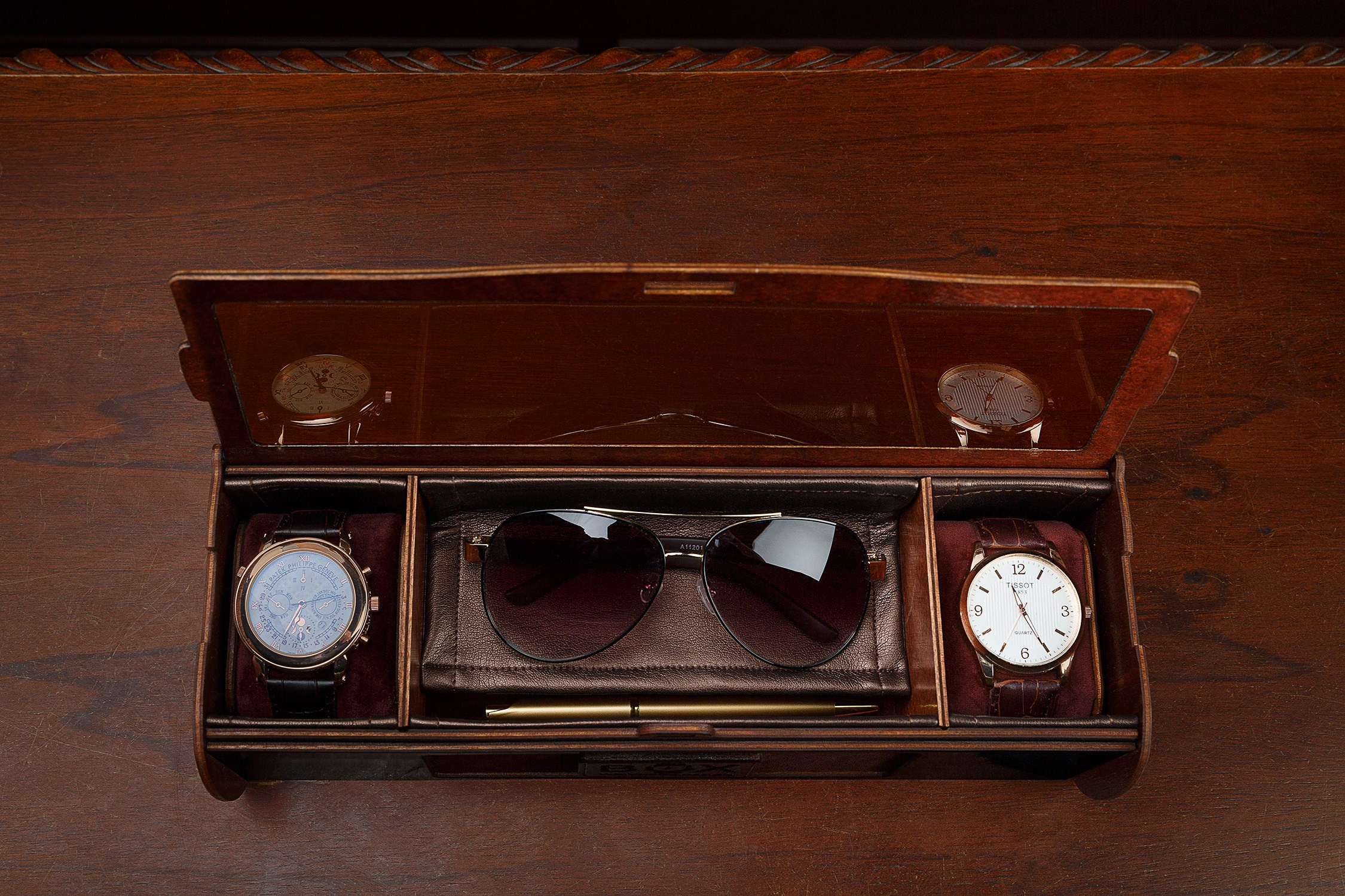 Фотосъемка боксов для часов в интерьере для соцсетей и маркетплейсов. Профессиональный фотограф в Санкт-Петербурге. Сергей Пушкин