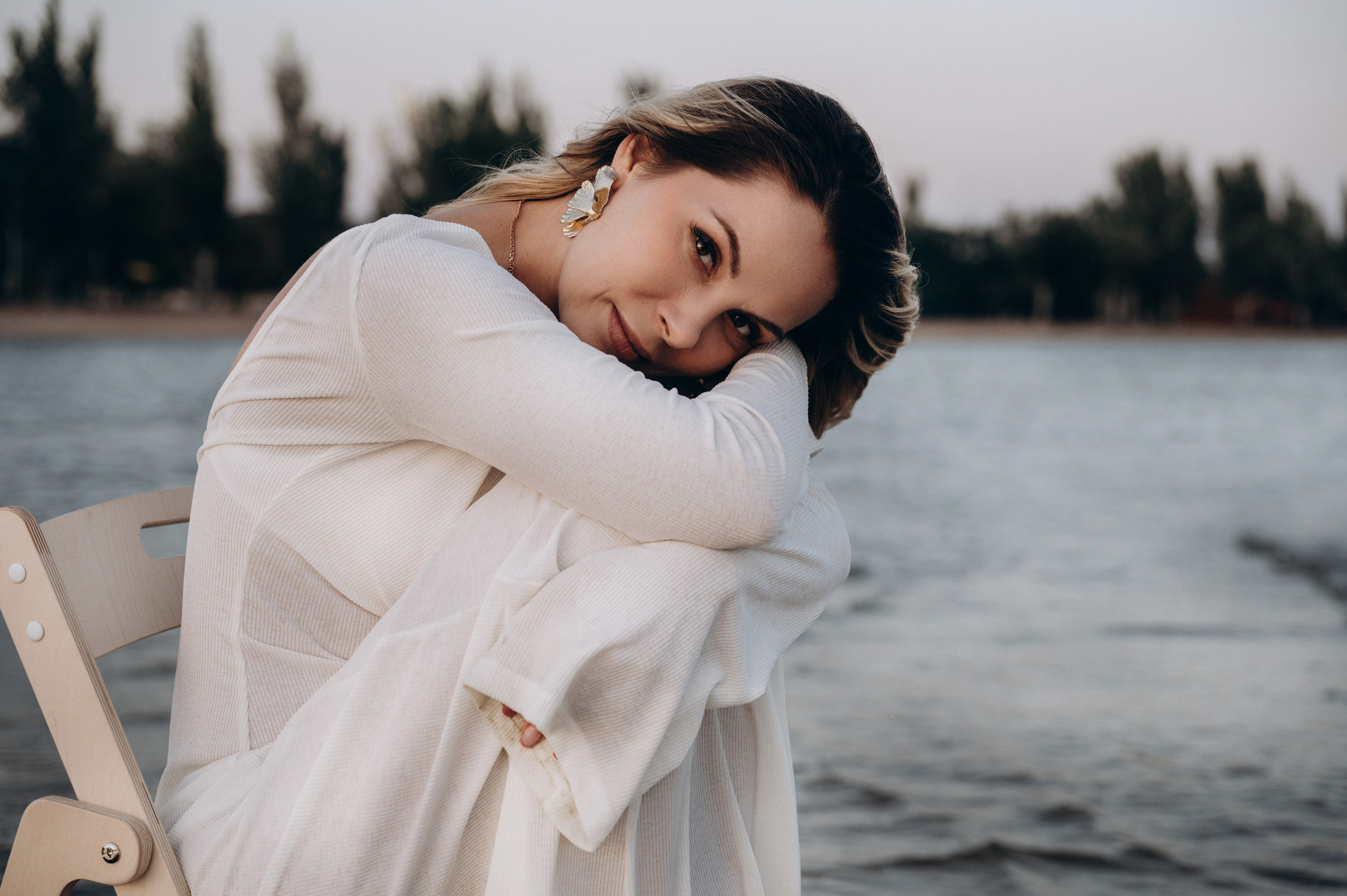 Нежная Галина в красивом закате. Мариуполь фото. Фотограф Мариуполь.Индивидуальные съёмки. Детские, семейные, коммерческие