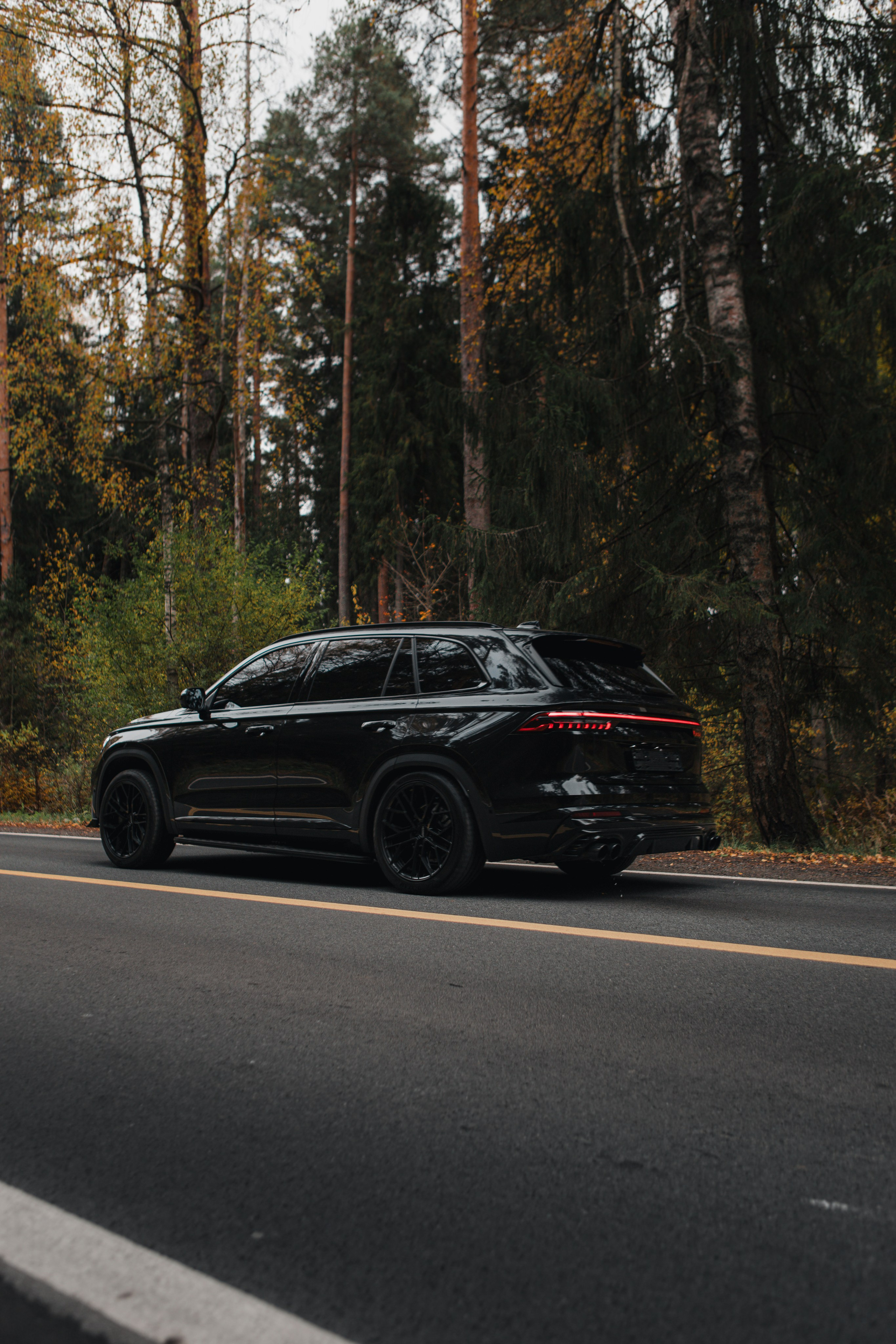 Geely Monjaro. Авто Видеограф/фотограф в Иваново для Вашего бизнеса