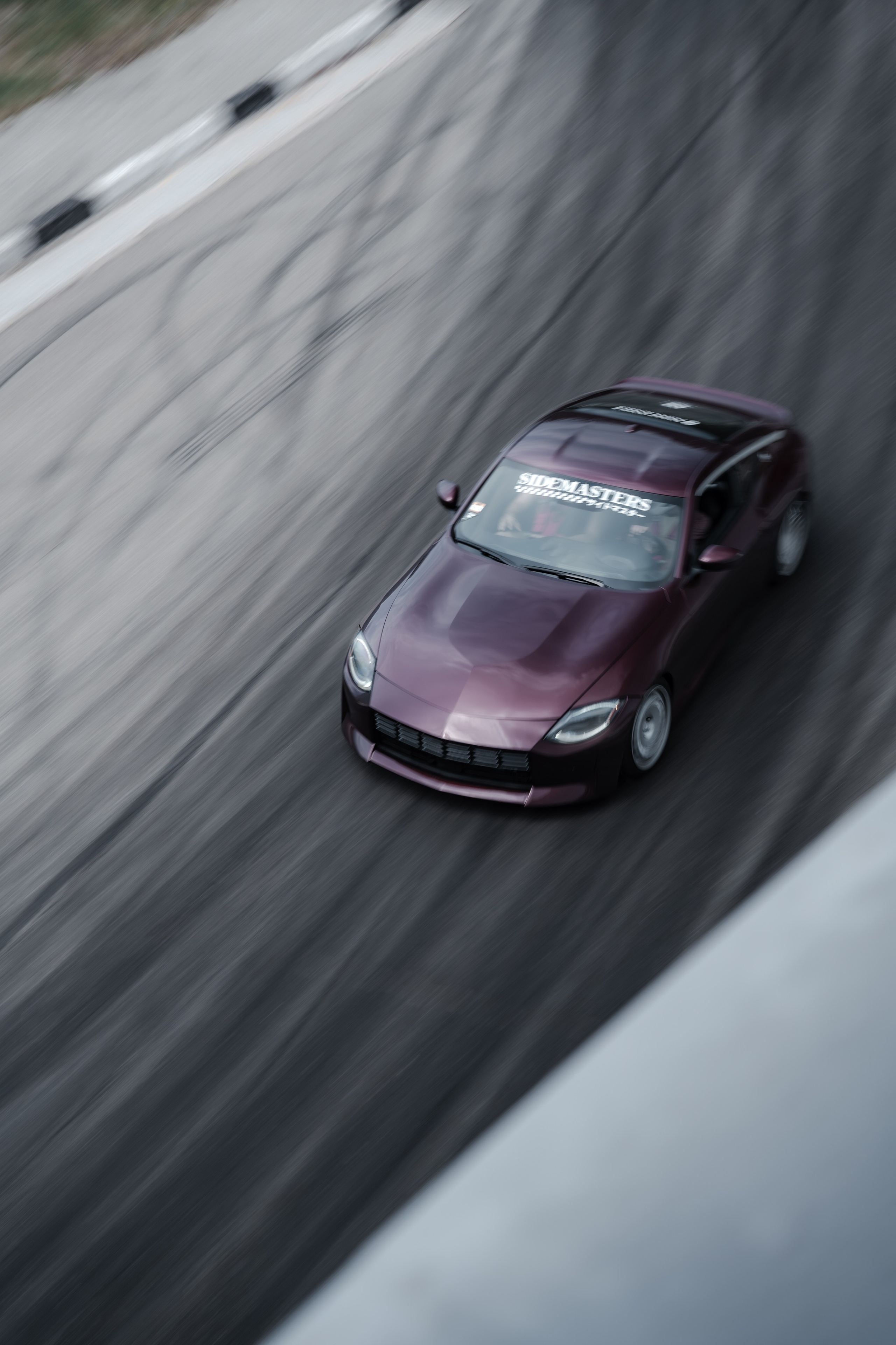 //GROUNDED2025. Автомобильный фотограф