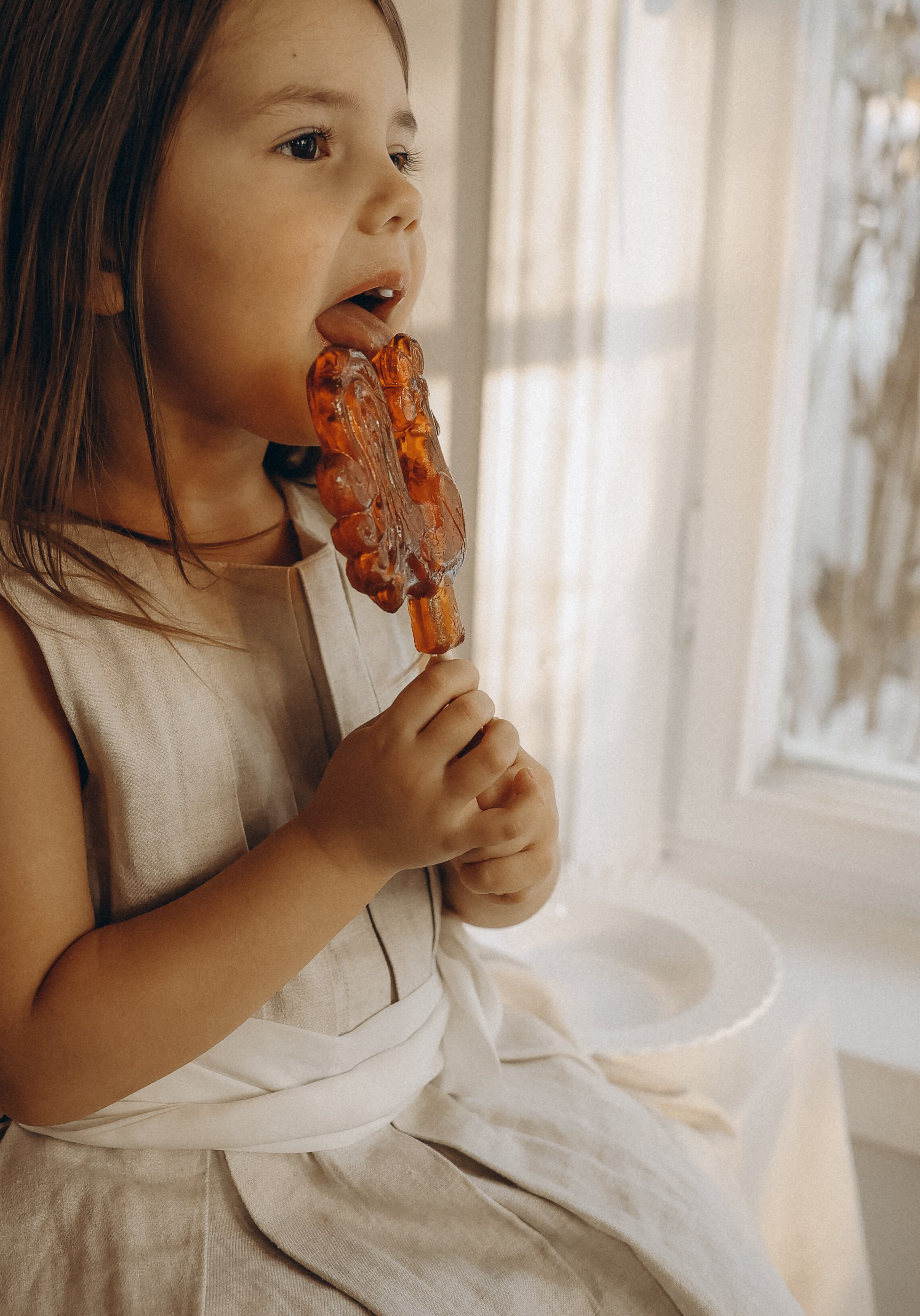 Я Лена — семейный фотограф в стиле Life Style Москва и Подмосковья: Балашиха, Пушкино, Щелково, Домодедово, Дмитров. Я за эмоции и любовь