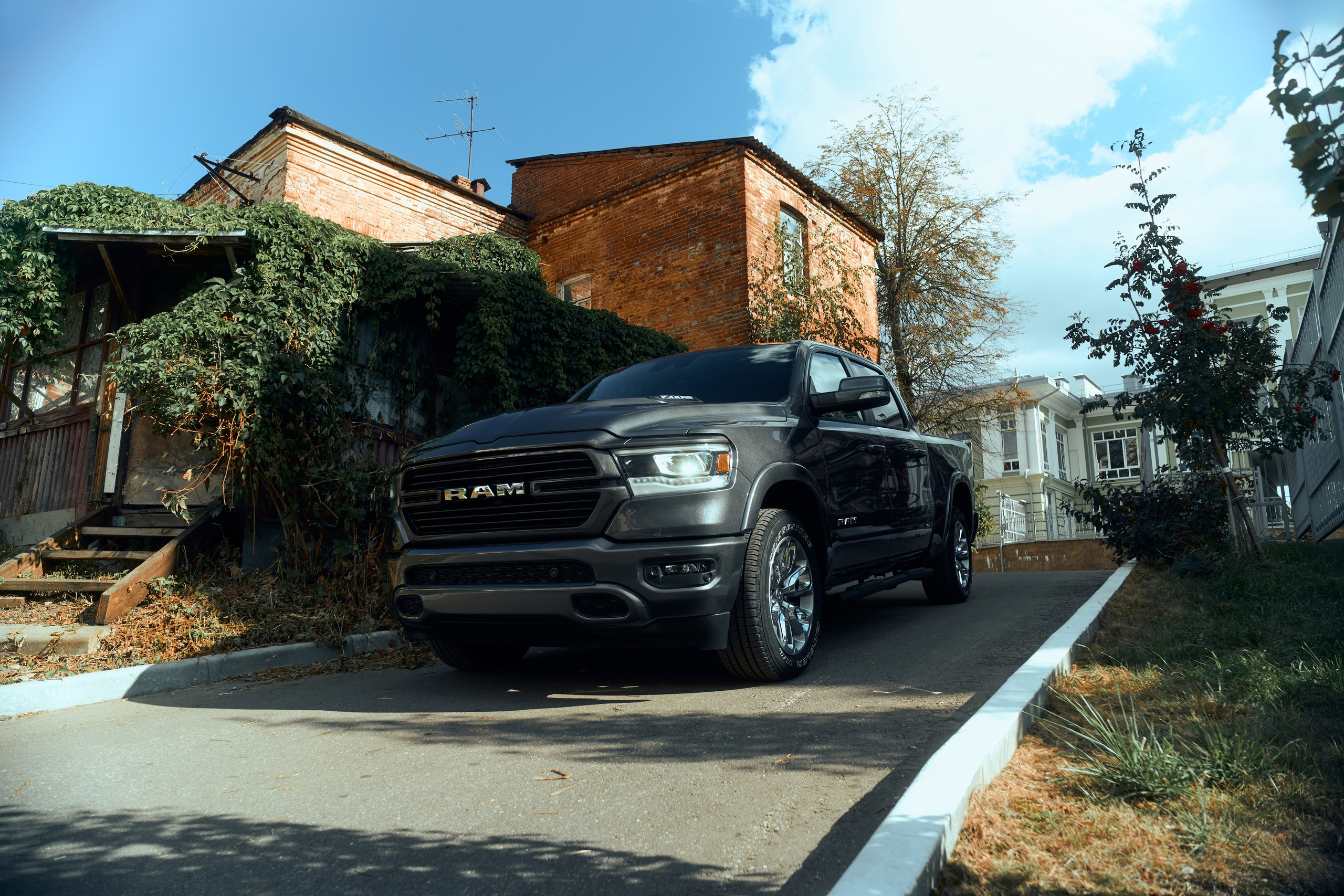 Фотографии RAM 1500 Laramie