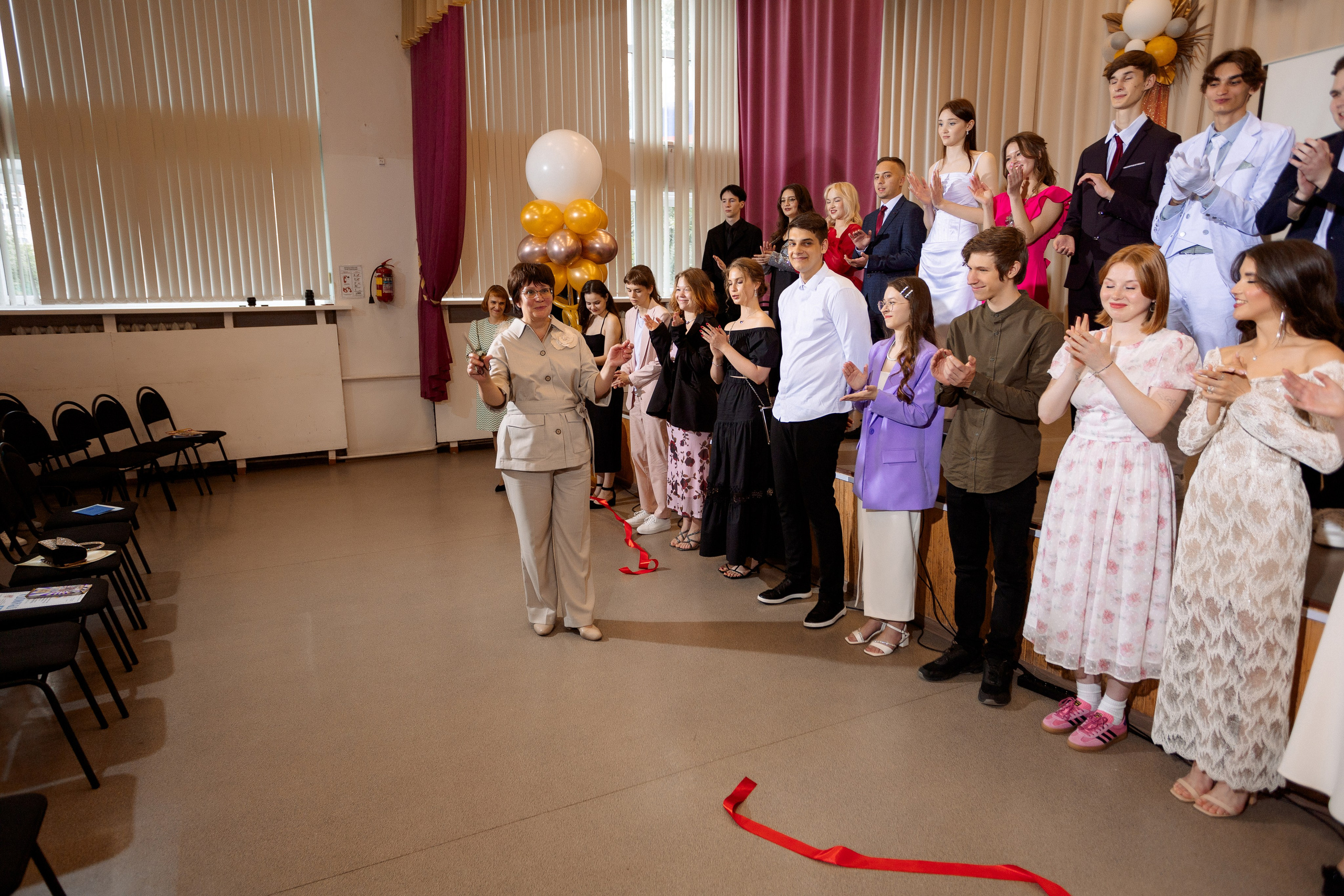 ВРУЧЕНИЕ АТТЕСТАТОВ: Пример. Все фото. Профессиональный фотограф в Ижевске Леша Петров