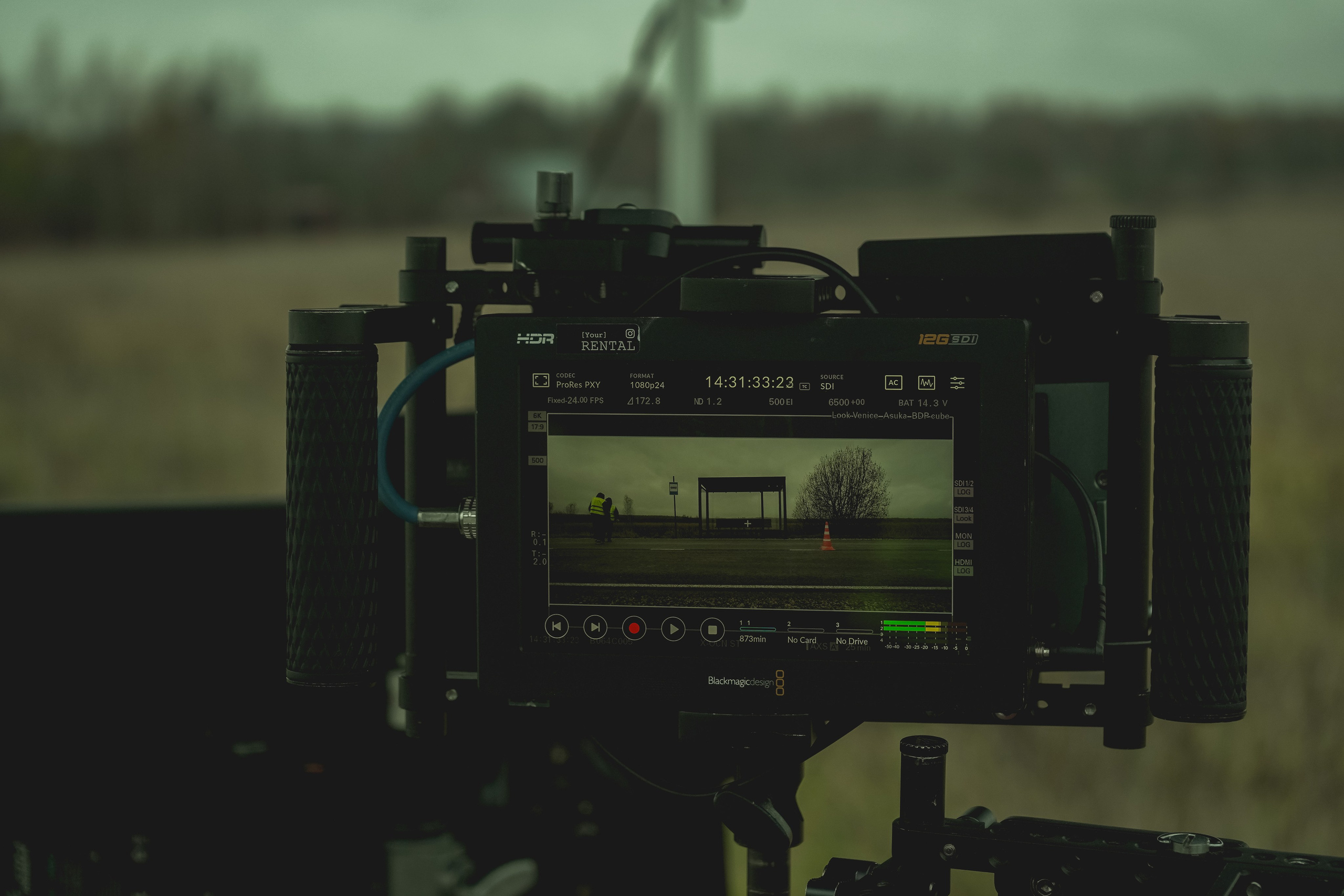 За кадром — КФ " Я женил своих родителей ". Beardy Pix