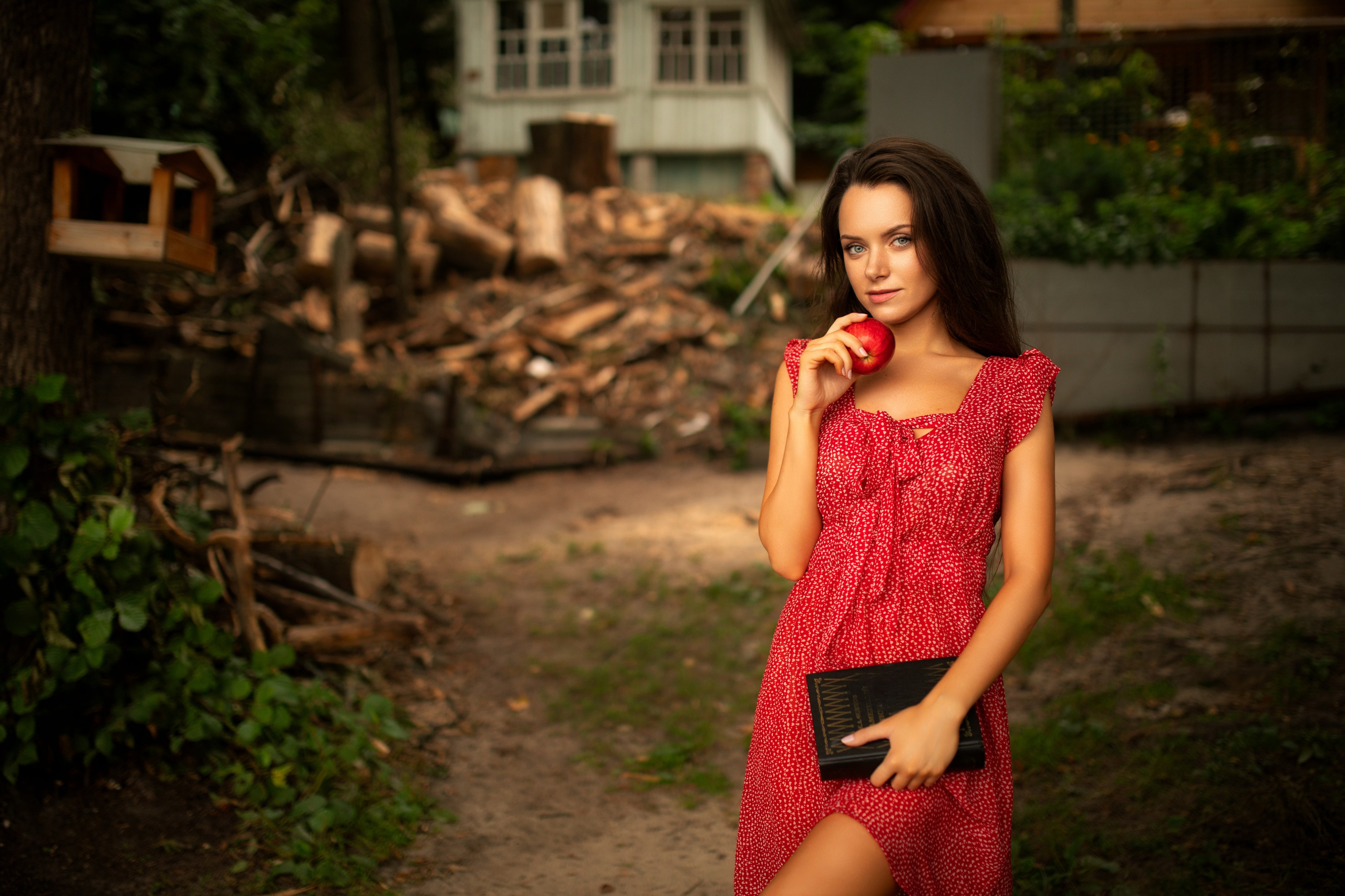 Съемка с Екатериной на рассвете на берегу реки