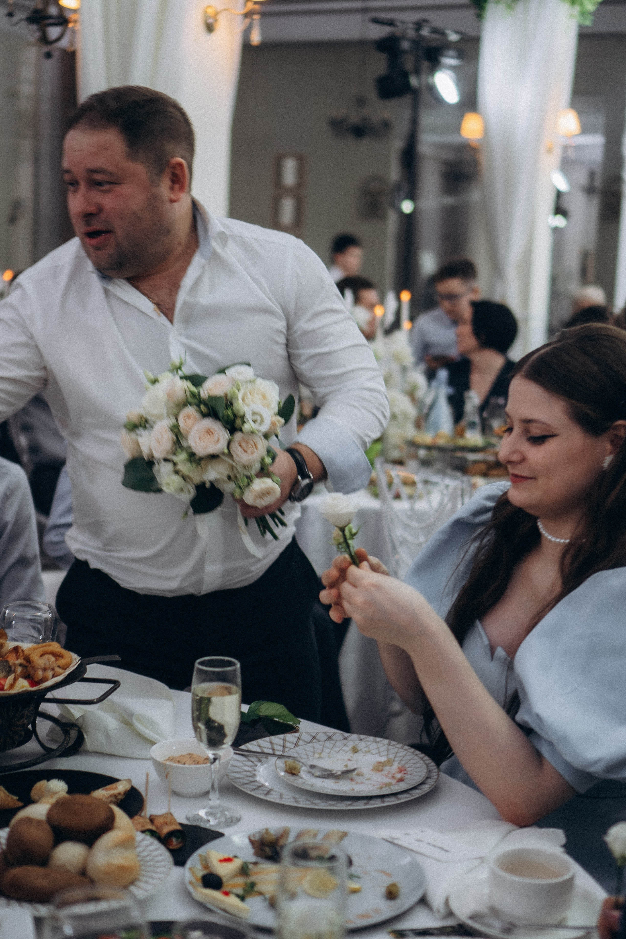 СВАДЕБНАЯ СЬЕМКА СБОРОВ В ОТЕЛЕ И ВЫЕЗД НА ЦЕРЕМОНИЮ (СНЯТО В СИБИРЕ В НИЖНЕВАРТОВСКЕ). Профессиональный фотограф, Санкт-Петербург — Виктория Богомолова