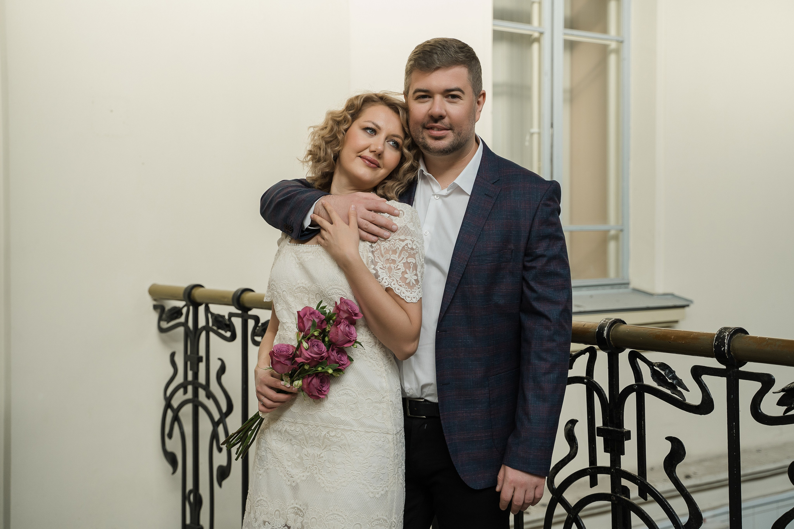 Свадебная фотосессия на Витебском вокзале. Свадебный и семейный фотограф в Пушкине и Санкт-Петербурге Мария Филиппова