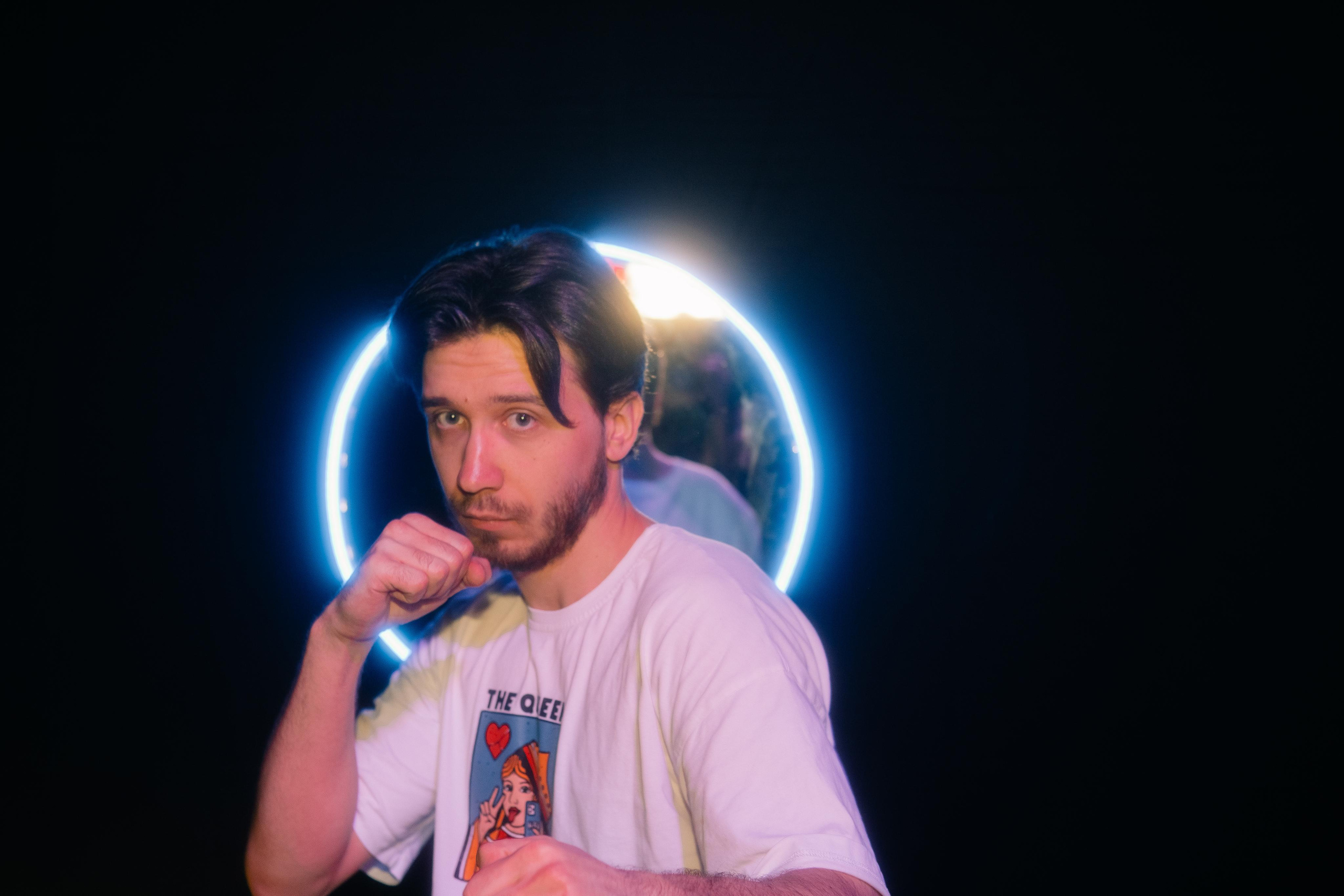 Vzpkk neon. Портретный фотограф в Москве Павел Щуплов