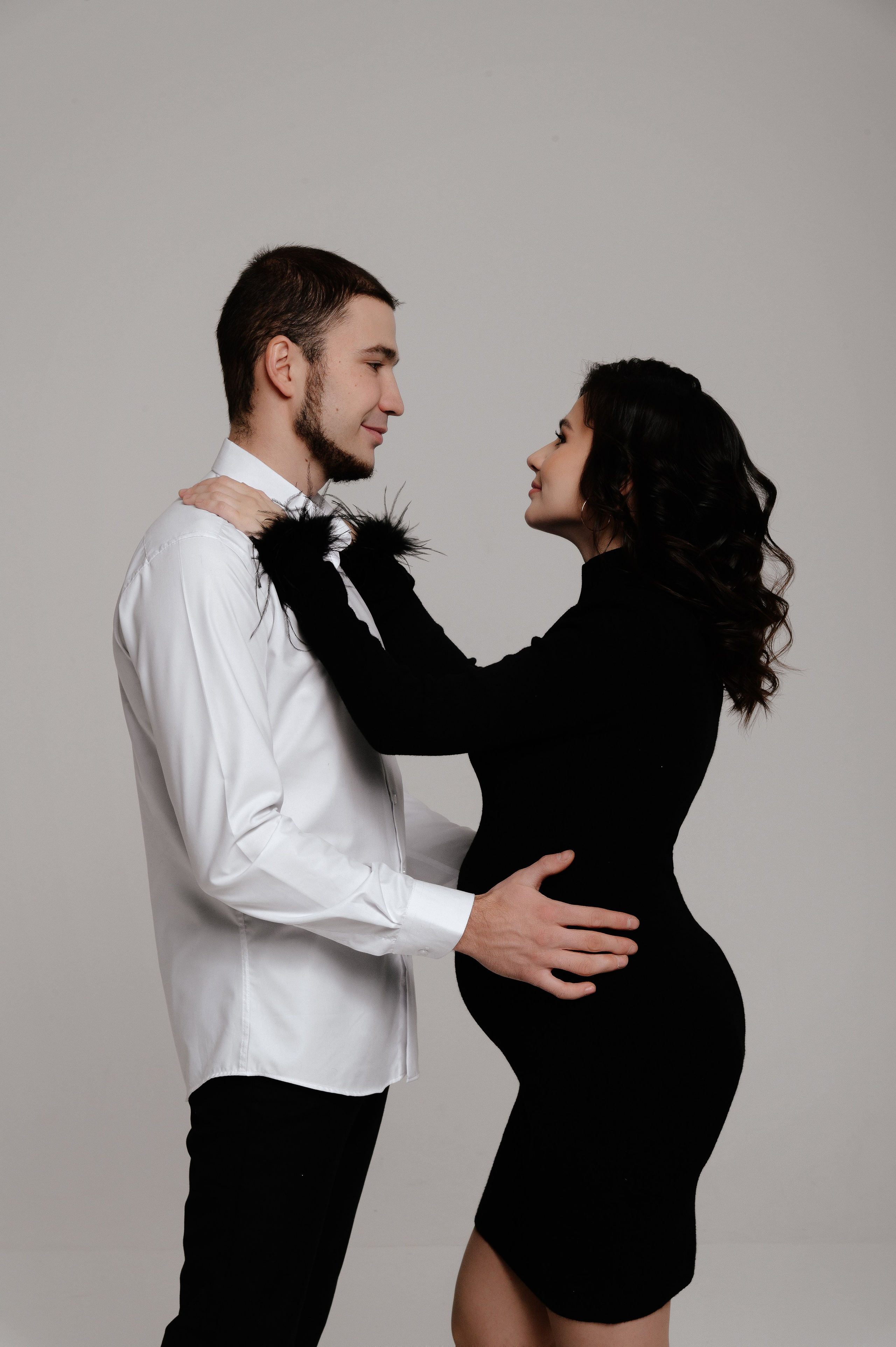 Фотосессия «в ожидании чуда» в Караганде. Свадебный фотограф Караганда