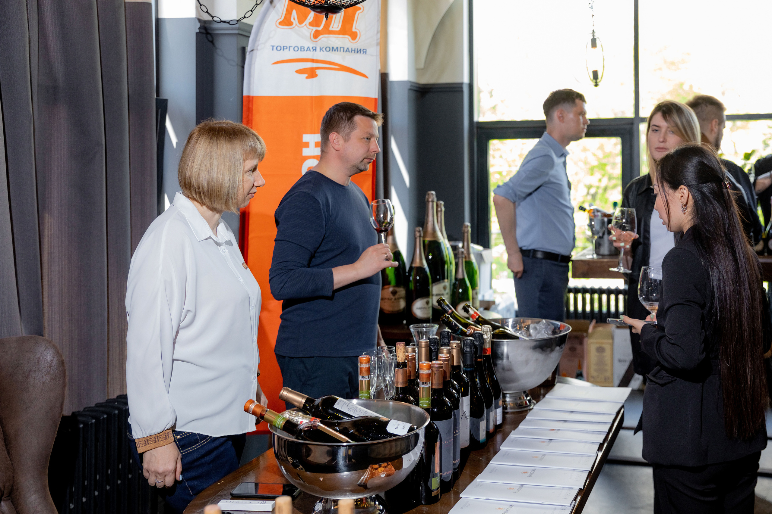 Репортажная съемка фестиваля вина г. Ростов-на-дону. Красильников Евгений — профессиональный фотограф в Ростове-на-Дону