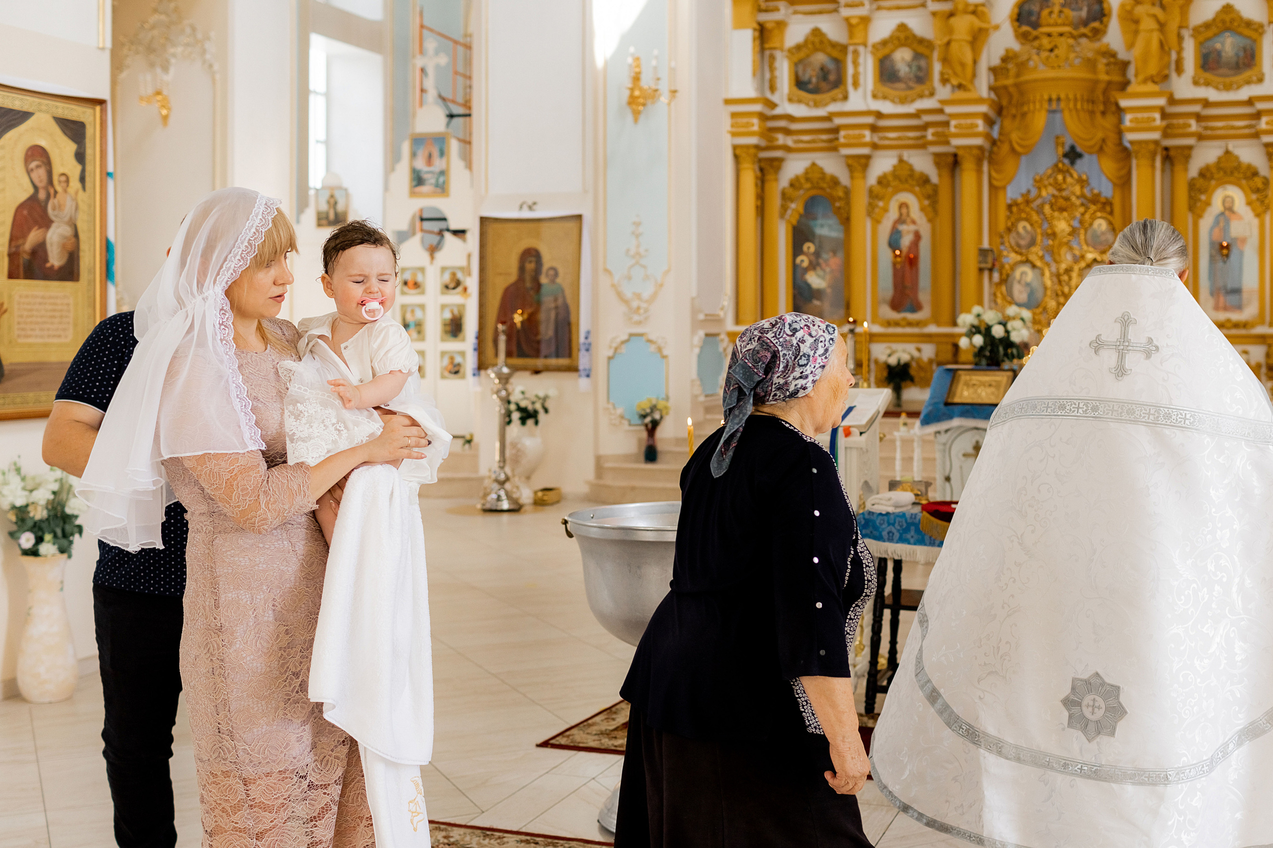 Фотографа на Крещение. Красильников Евгений — профессиональный фотограф в Ростове-на-Дону