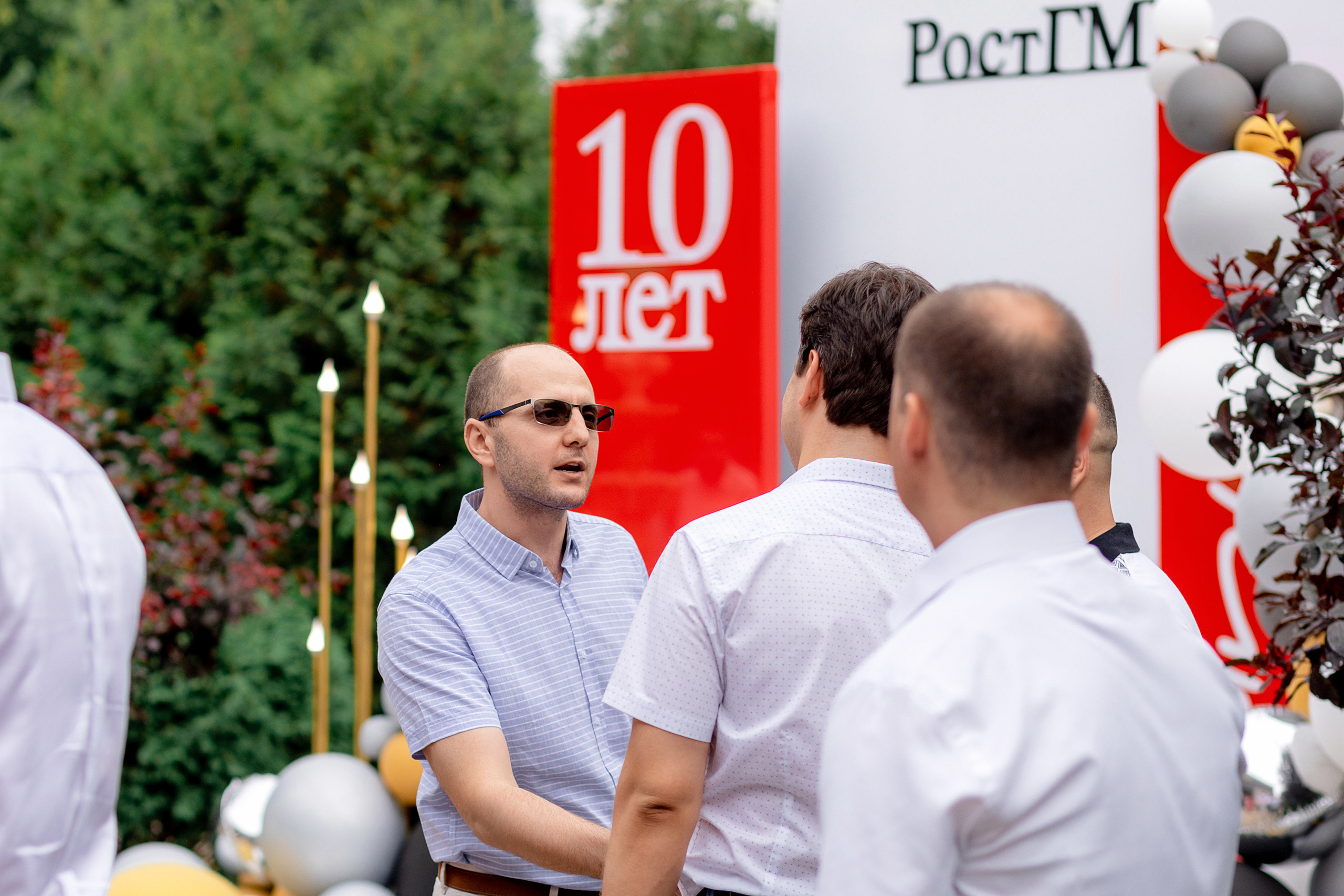 Заказать фотографа на выпускной г. Ростов-на-Дону. Красильников Евгений — профессиональный фотограф в Ростове-на-Дону