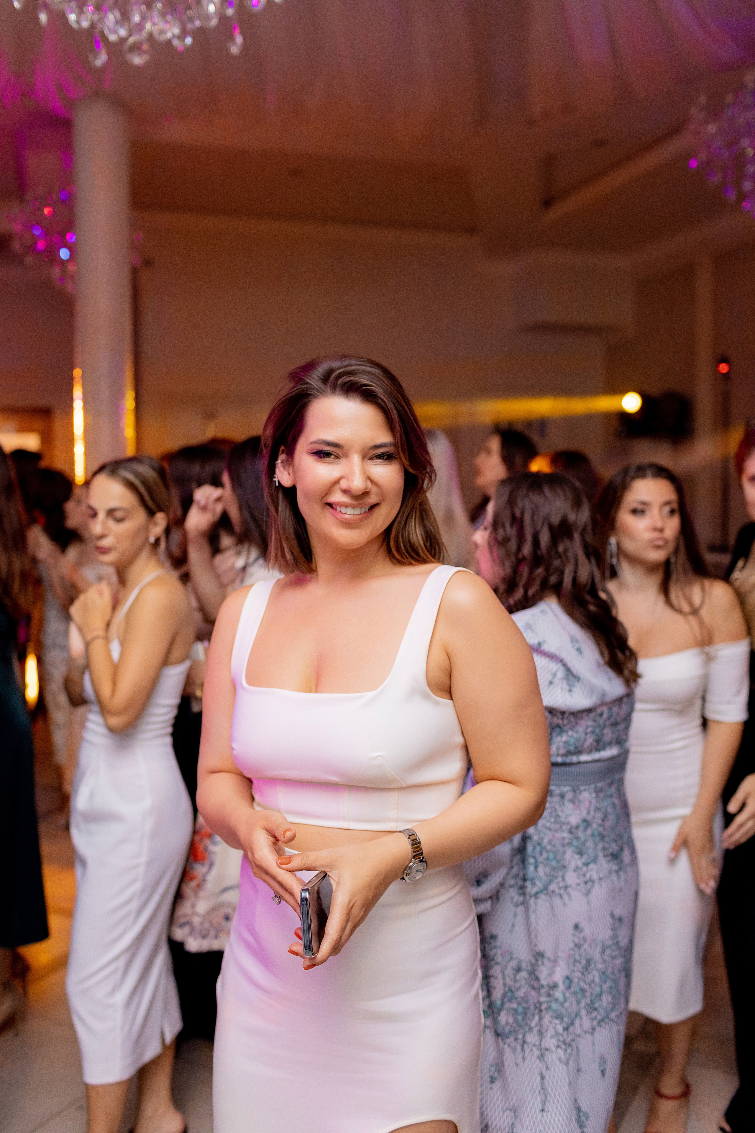 Заказать фотографа на выпускной г. Ростов-на-Дону. Красильников Евгений — профессиональный фотограф в Ростове-на-Дону