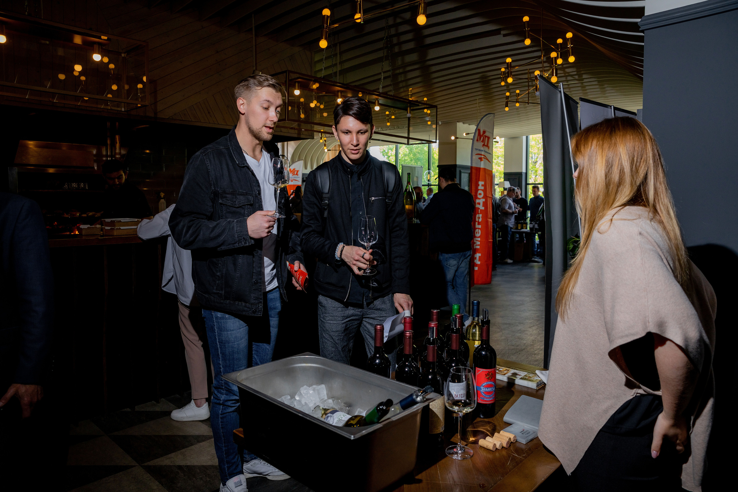 Репортажная съемка фестиваля вина г. Ростов-на-дону. Красильников Евгений — профессиональный фотограф в Ростове-на-Дону